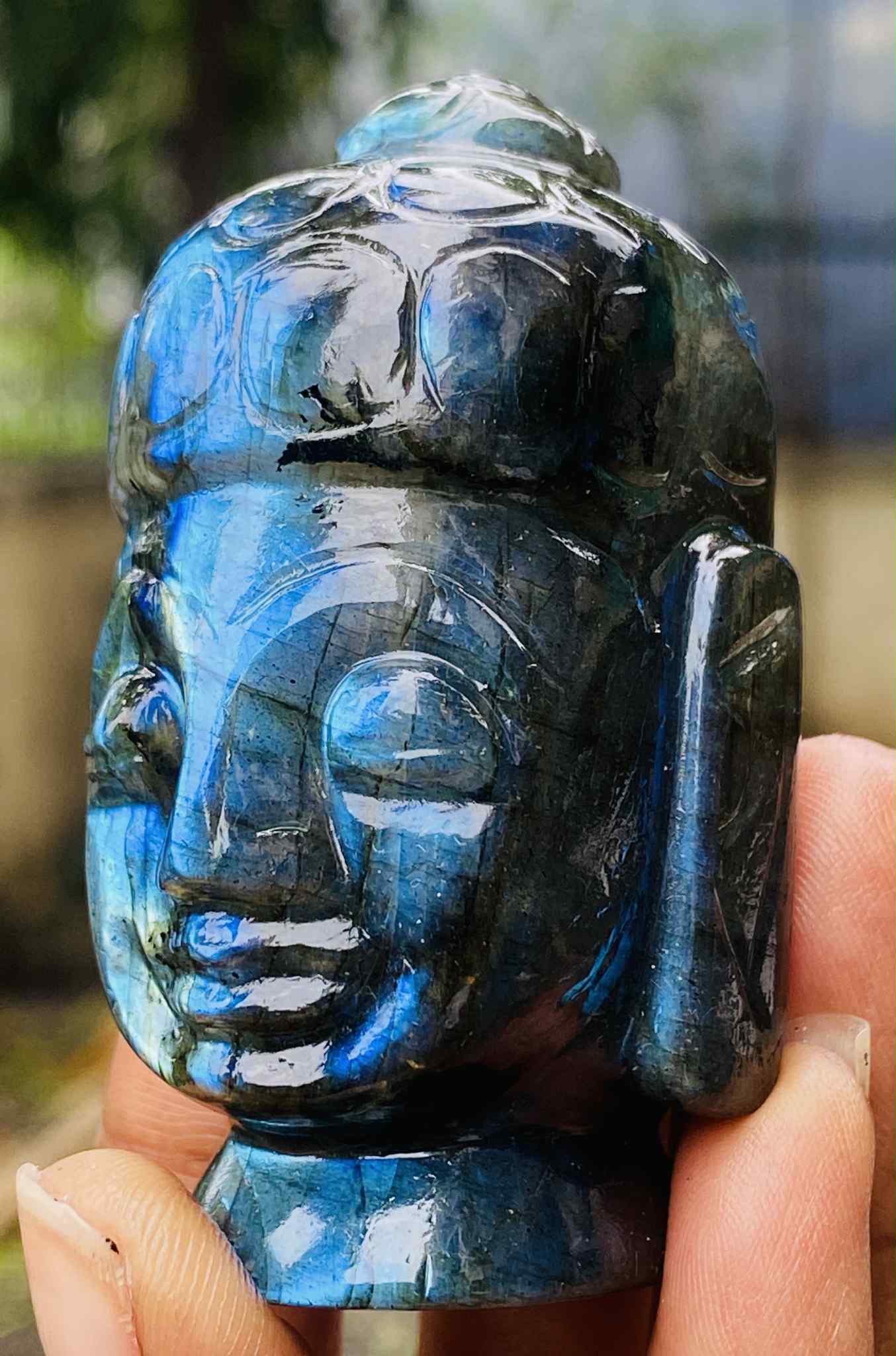 Gorgeous 590.00 Cts Genuine Blue Flash Labradorite Hand Carved Crystal Gemstone Buddha Head Carving Gorgeous 590.00 Cts Genuine Blue Flash Labradorite Hand Carved Crystal Gemstone Buddha Head Carving