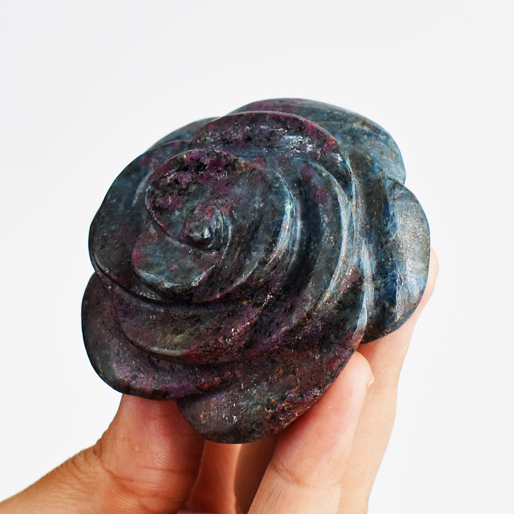 Craftsmen 773.00 Cts Genuine  Ruby  In  Kyanite  Hand Carved Crystal Gemstone Carving Rose Craftsmen 773.00 Cts Genuine  Ruby  In  Kyanite  Hand Carved Crystal Gemstone Carving Rose