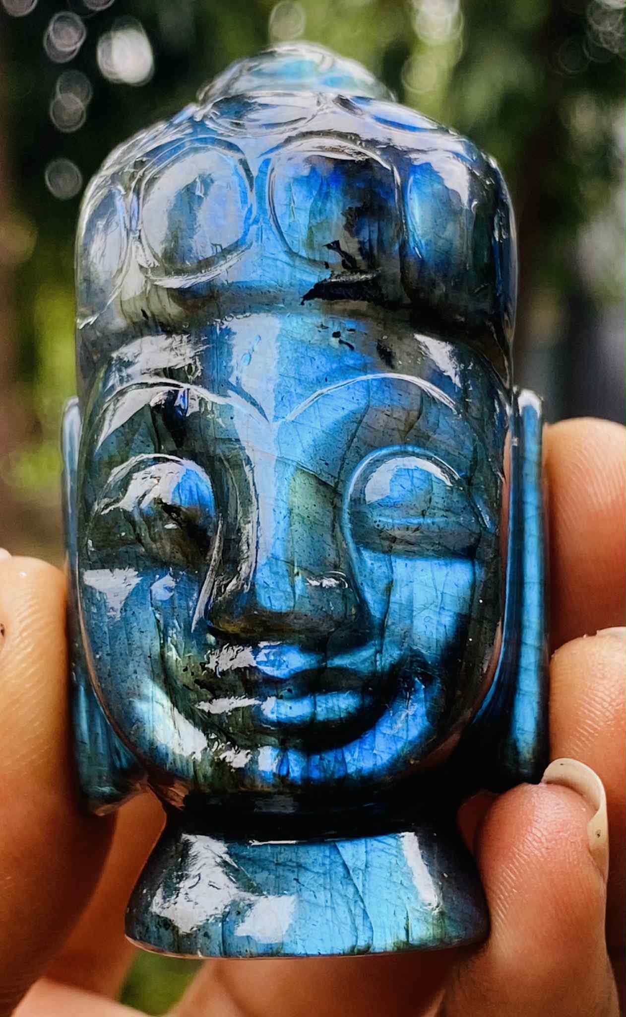 Gorgeous 590.00 Cts Genuine Blue Flash Labradorite Hand Carved Crystal Gemstone Buddha Head Carving Gorgeous 590.00 Cts Genuine Blue Flash Labradorite Hand Carved Crystal Gemstone Buddha Head Carving