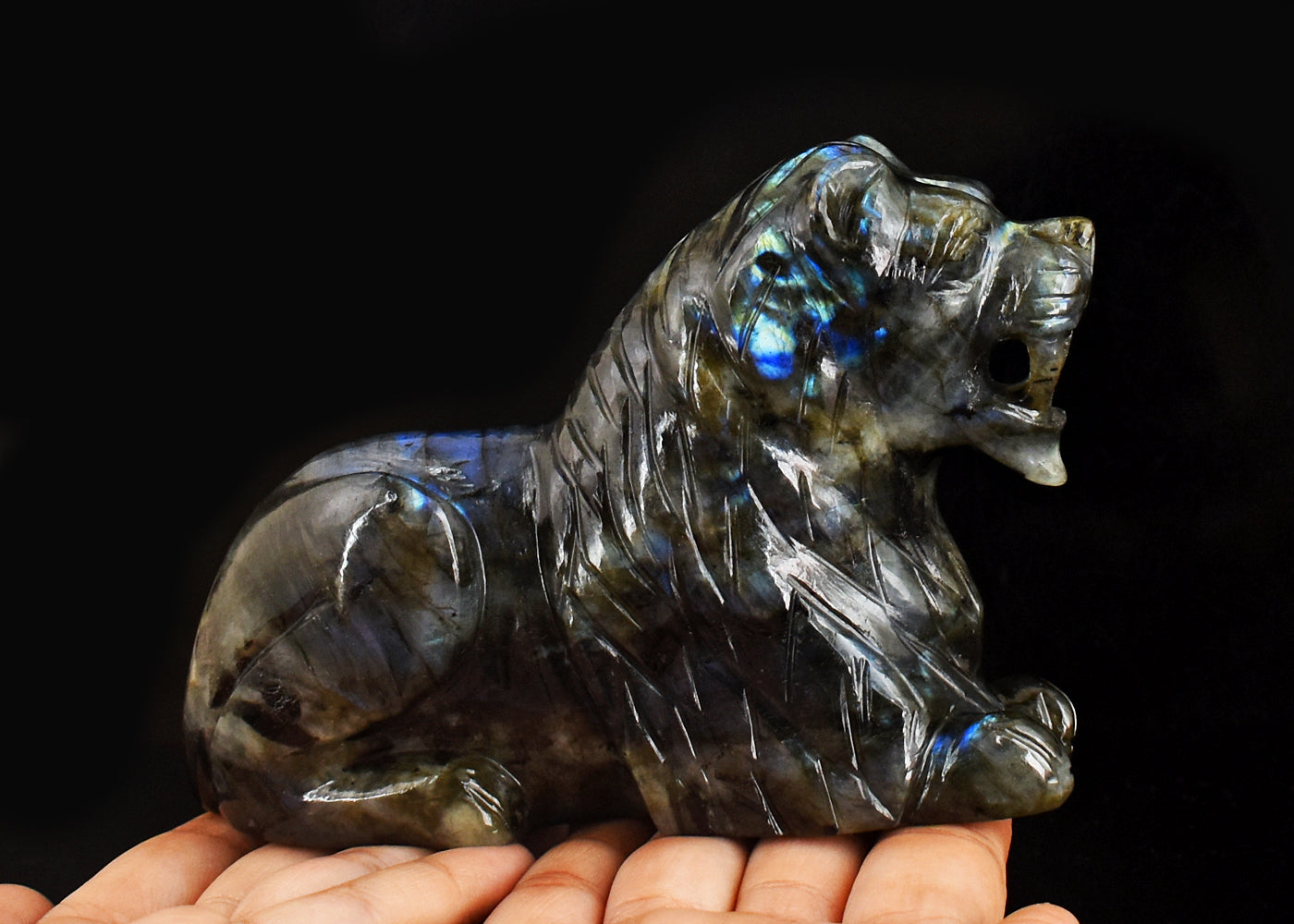 Blue Flash Labradorite 3914.00 Carats Genuine Hand Carved Crystal Gemstone Carving Lion Blue Flash Labradorite 3914.00 Carats Genuine Hand Carved Crystal Gemstone Carving Lion