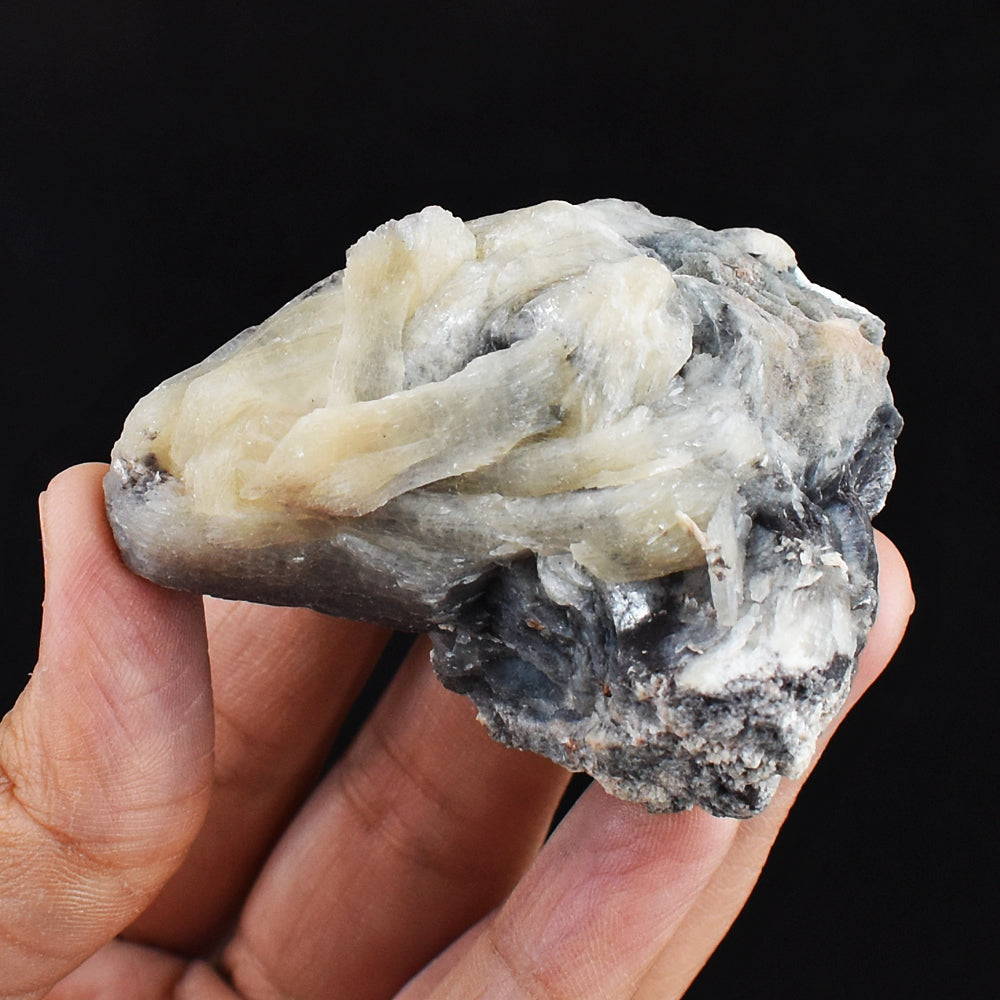 Artisian 348.00 Cts Genuine Stilbite Crystal Specimen Gemstone Artisian 348.00 Cts Genuine Stilbite Crystal Specimen Gemstone
