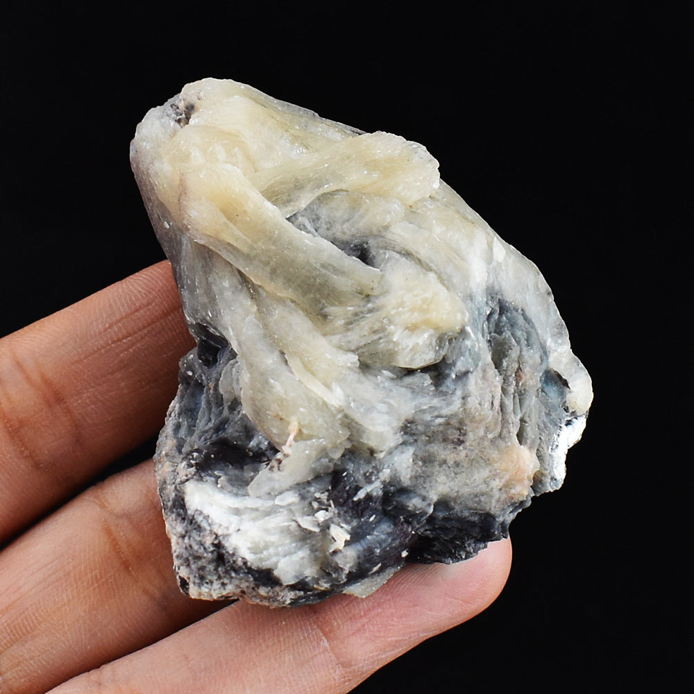 Artisian 348.00 Cts Genuine Stilbite Crystal Specimen Gemstone Artisian 348.00 Cts Genuine Stilbite Crystal Specimen Gemstone