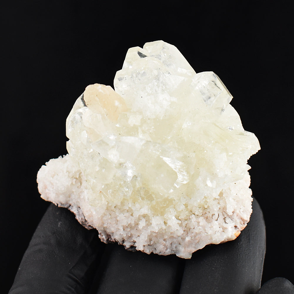 242.00 Carats Genuine Stilbite Crystal Specimen Gemstone 242.00 Carats Genuine Stilbite Crystal Specimen Gemstone