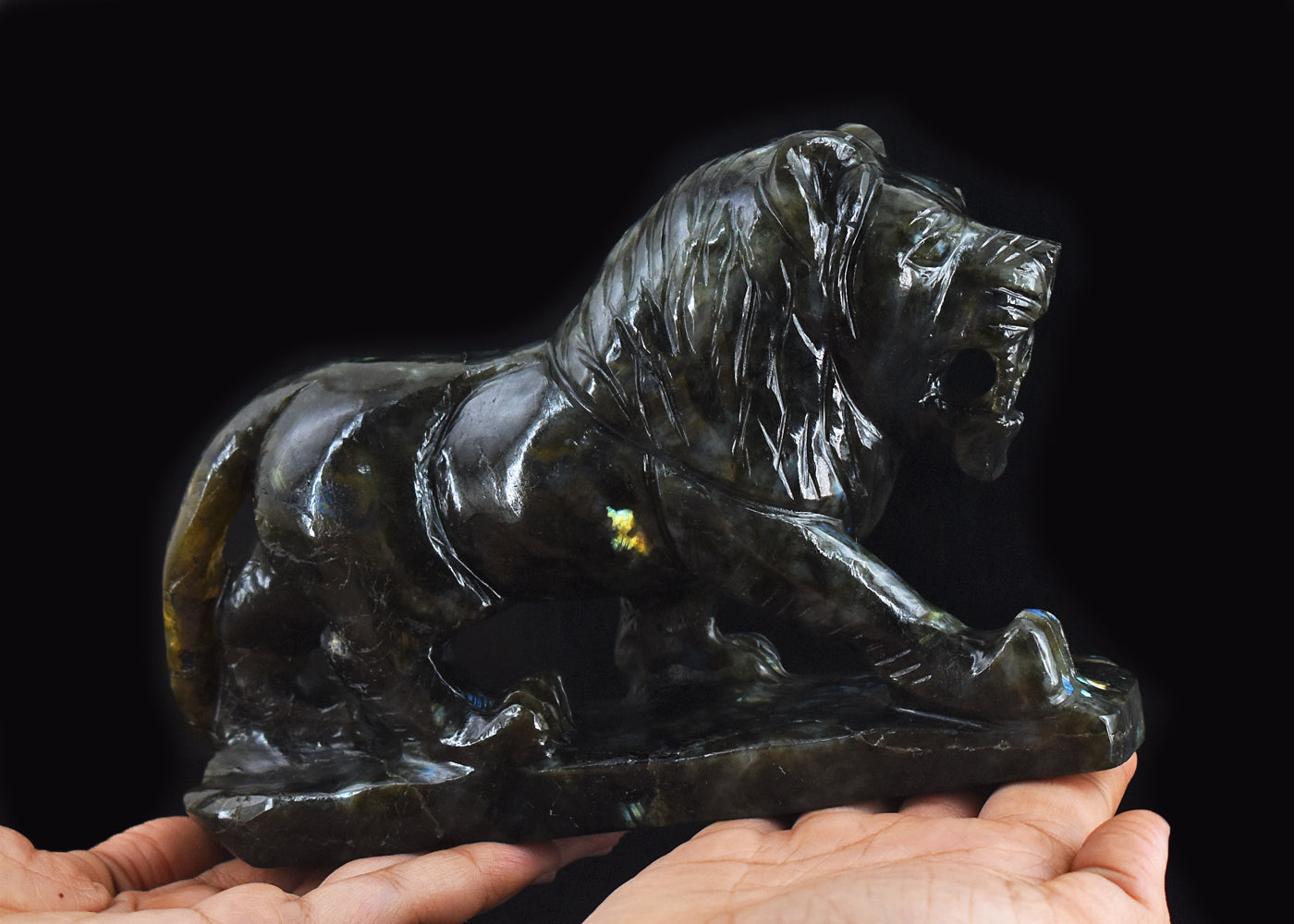 Craftsmen 6624.00 Cts Genuine Blue Flash Labradorite Hand Carved Crystal Gemstone Carving Lion Craftsmen 6624.00 Cts Genuine Blue Flash Labradorite Hand Carved Crystal Gemstone Carving Lion