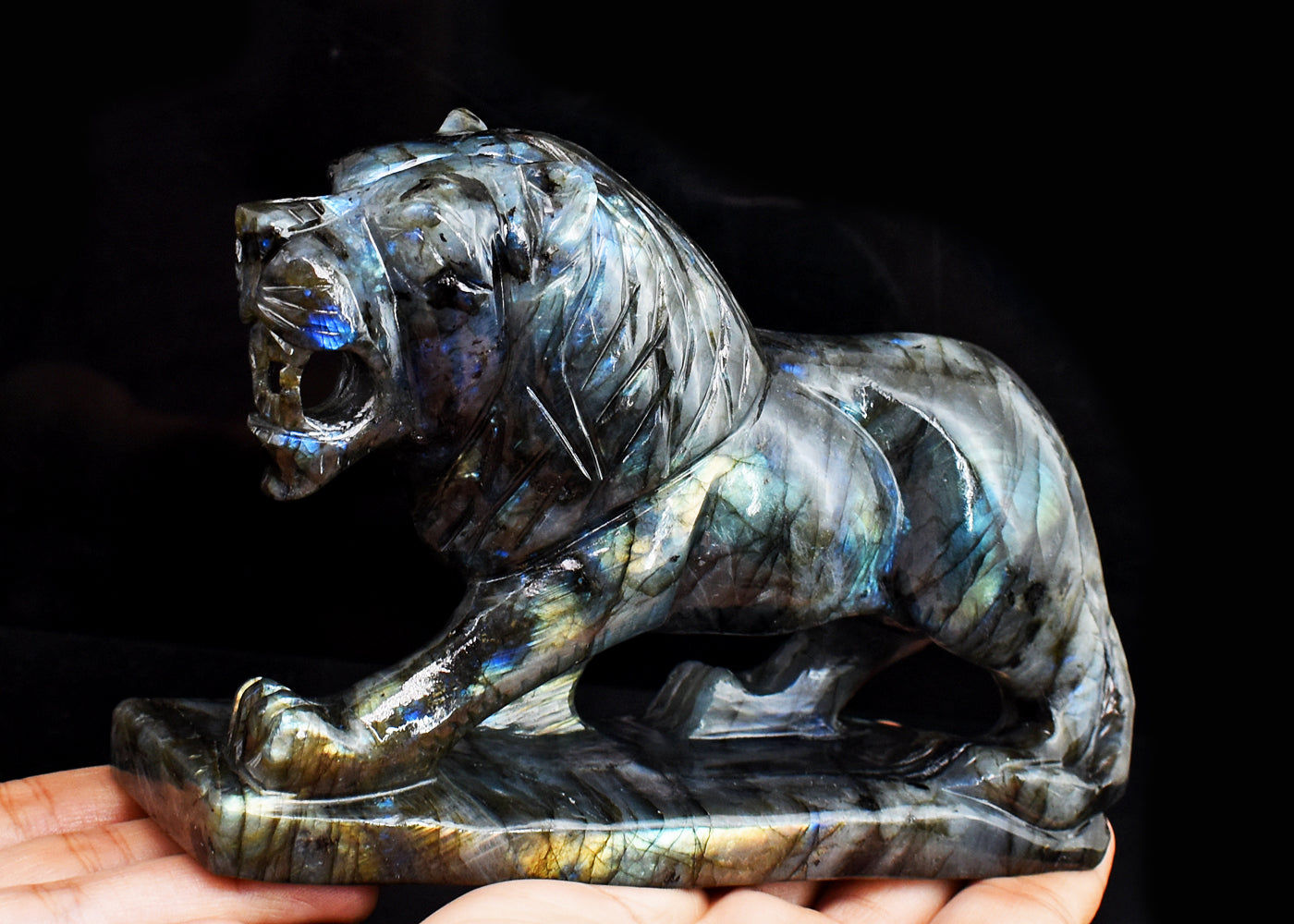 Exclusive 4350.00 Cts  Genuine Amazing Flash Labradorite Hand Carved Crystal Gemstone Lion  Carving Exclusive 4350.00 Cts  Genuine Amazing Flash Labradorite Hand Carved Crystal Gemstone Lion  Carving