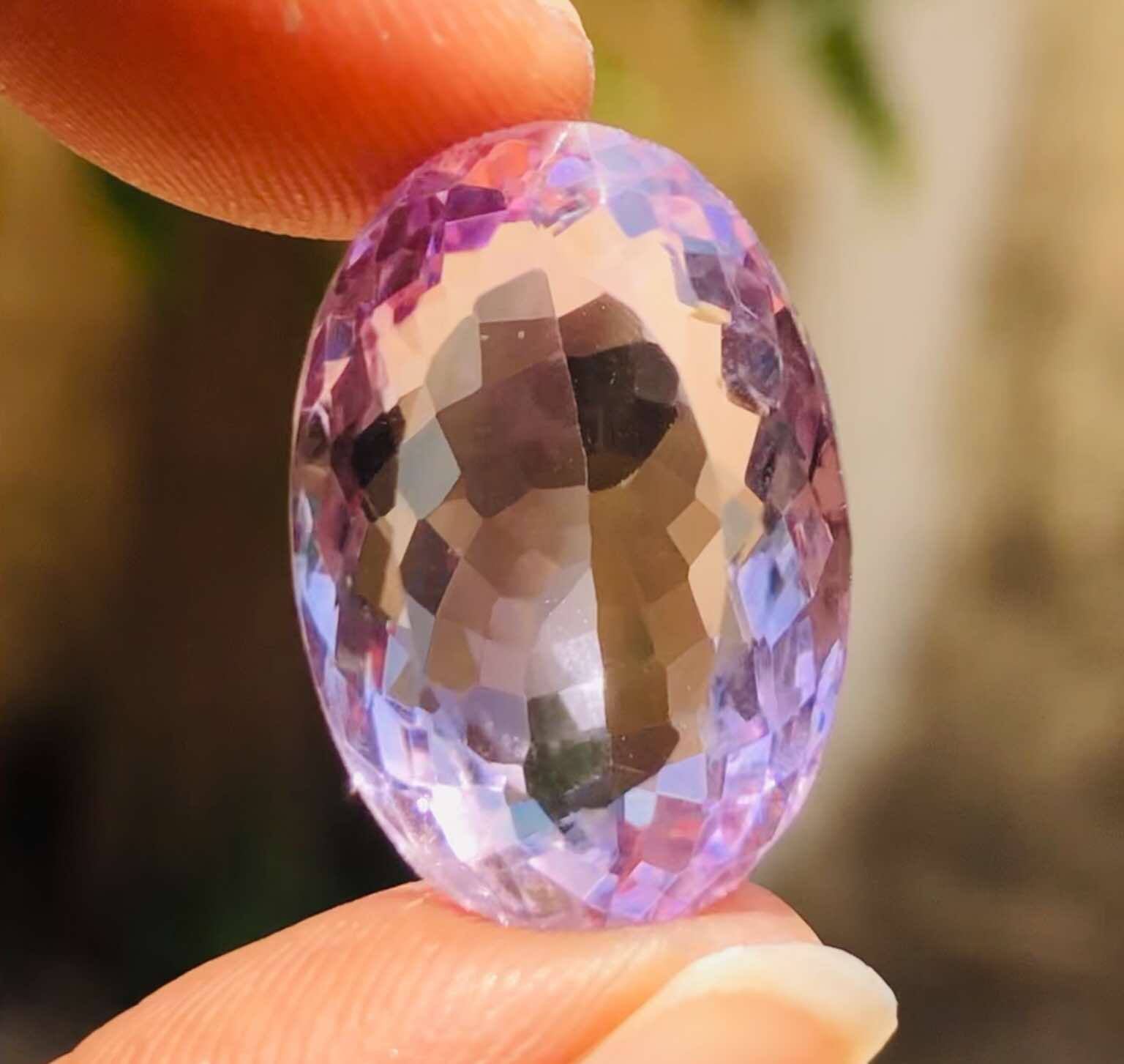 Stunning 20.00 Cts Genuine Amethyst Faceted Loose Gemstone Stunning 20.00 Cts Genuine Amethyst Faceted Loose Gemstone