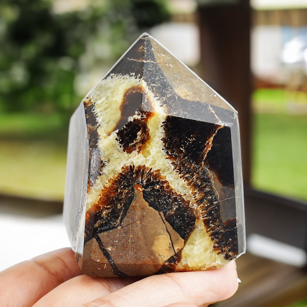 Exclusive 1172.00 Cts Genuine Septarian Agate Free Form Crystal Specimen Healing Gemstone Tower Exclusive 1172.00 Cts Genuine Septarian Agate Free Form Crystal Specimen Healing Gemstone Tower