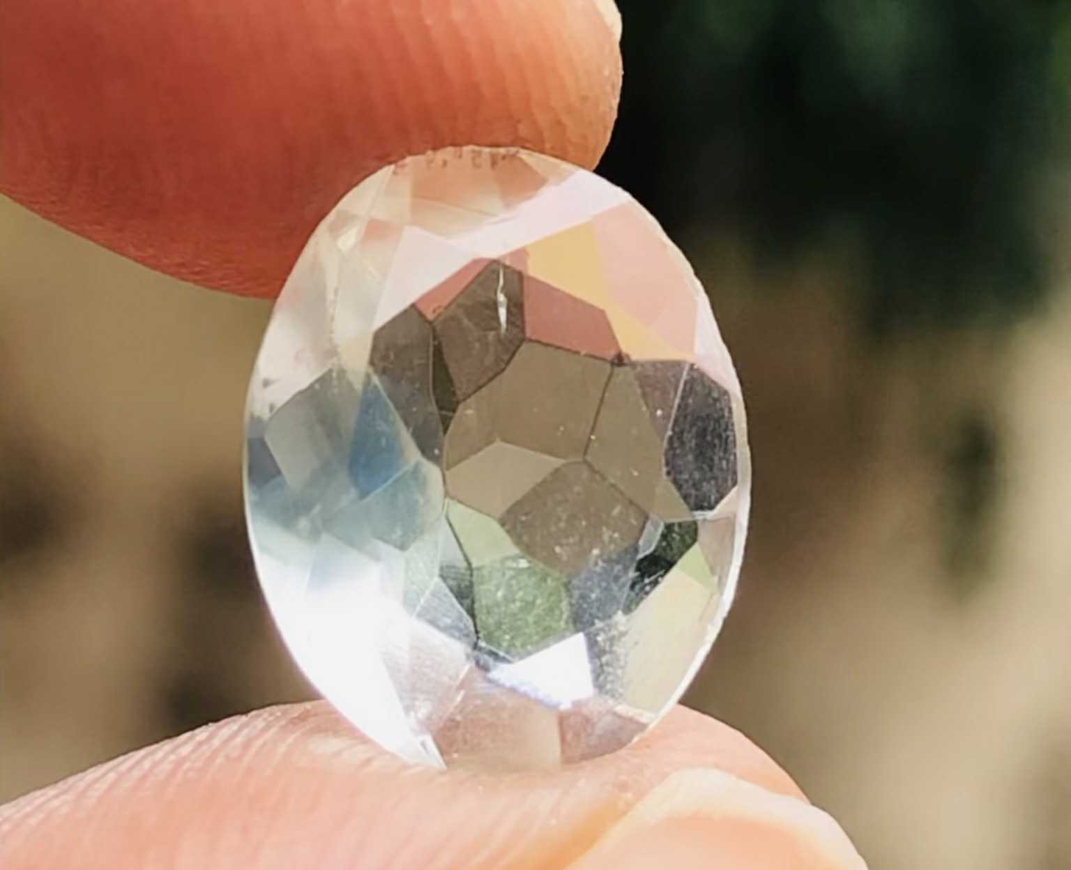 Awesome 2.00 Cts Genuine White Quartz Faceted Loose Gemstone Awesome 2.00 Cts Genuine White Quartz Faceted Loose Gemstone