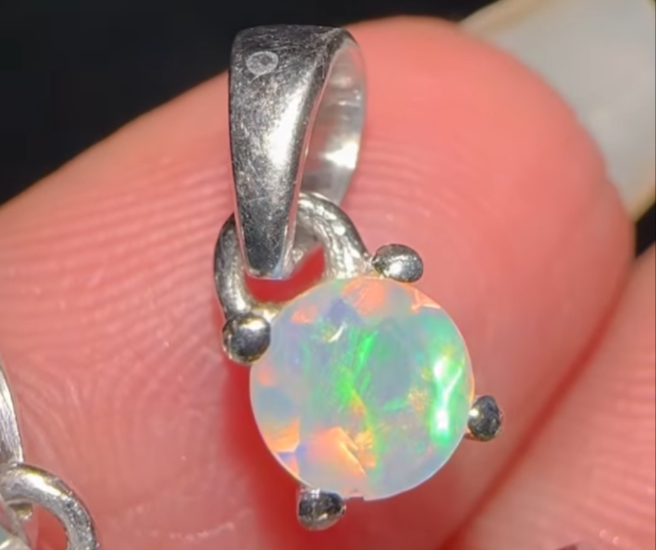 100% Genuine Top Flashy Natural Round 4 mm Ethiopian Sterling Silver Pendant Sale 100% Genuine Top Flashy Natural Round 4 mm Ethiopian Sterling Silver Pendant Sale