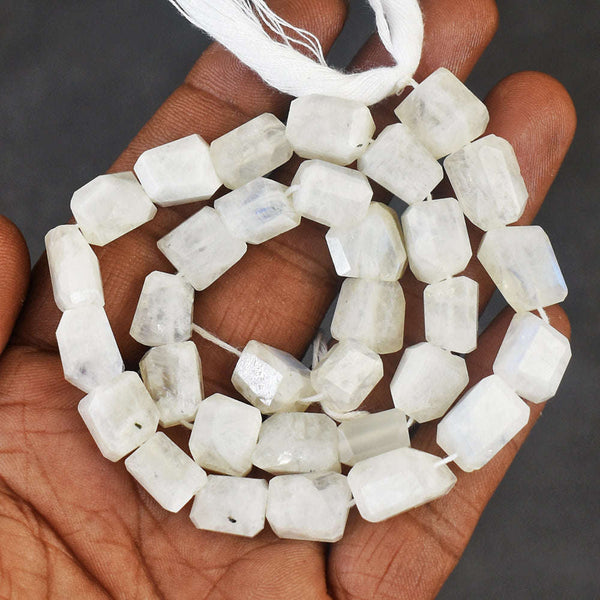 gemsmore:13 Inches Natural 235 Carats Genuine Blue Flash Moonstone Beads Strand