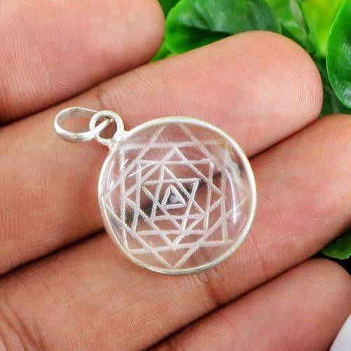 gemsmore:Natural Internal Carved Healing Chakra White Quartz Pendant gemsmore:Natural Internal Carved Healing Chakra White Quartz Pendant