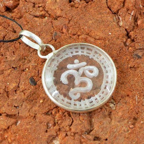 gemsmore:Natural White Quartz Internal Carved OM Pendant gemsmore:Natural White Quartz Internal Carved OM Pendant