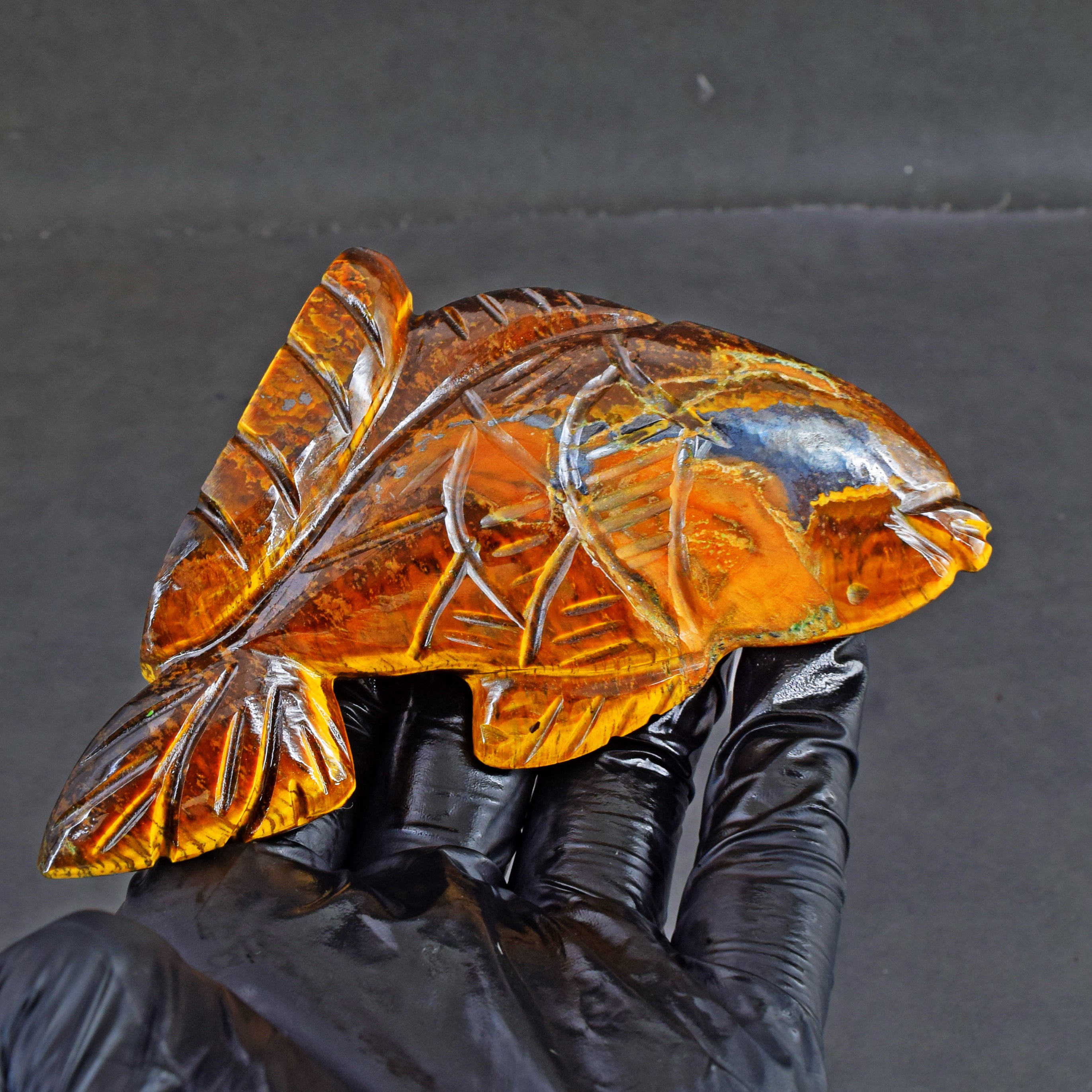 Genuine 605.00 Cts Tiger Eye  Hand Carved Genuine Crystal Gemstone Carving Fish