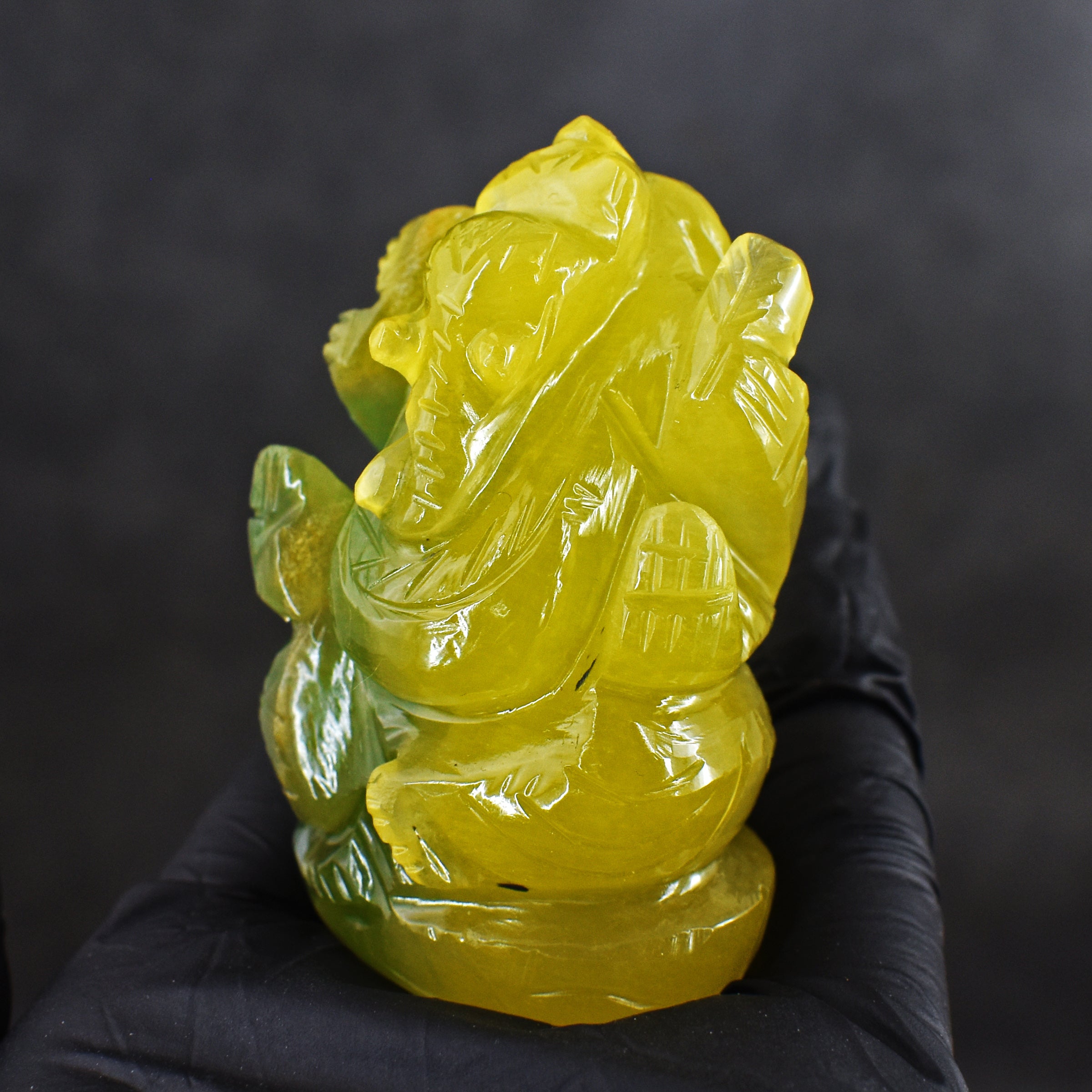 Miraculous 573.00 Cts Genuine Multicolor Fluorite Hand Carved Premium Lord Ganesha Crystal