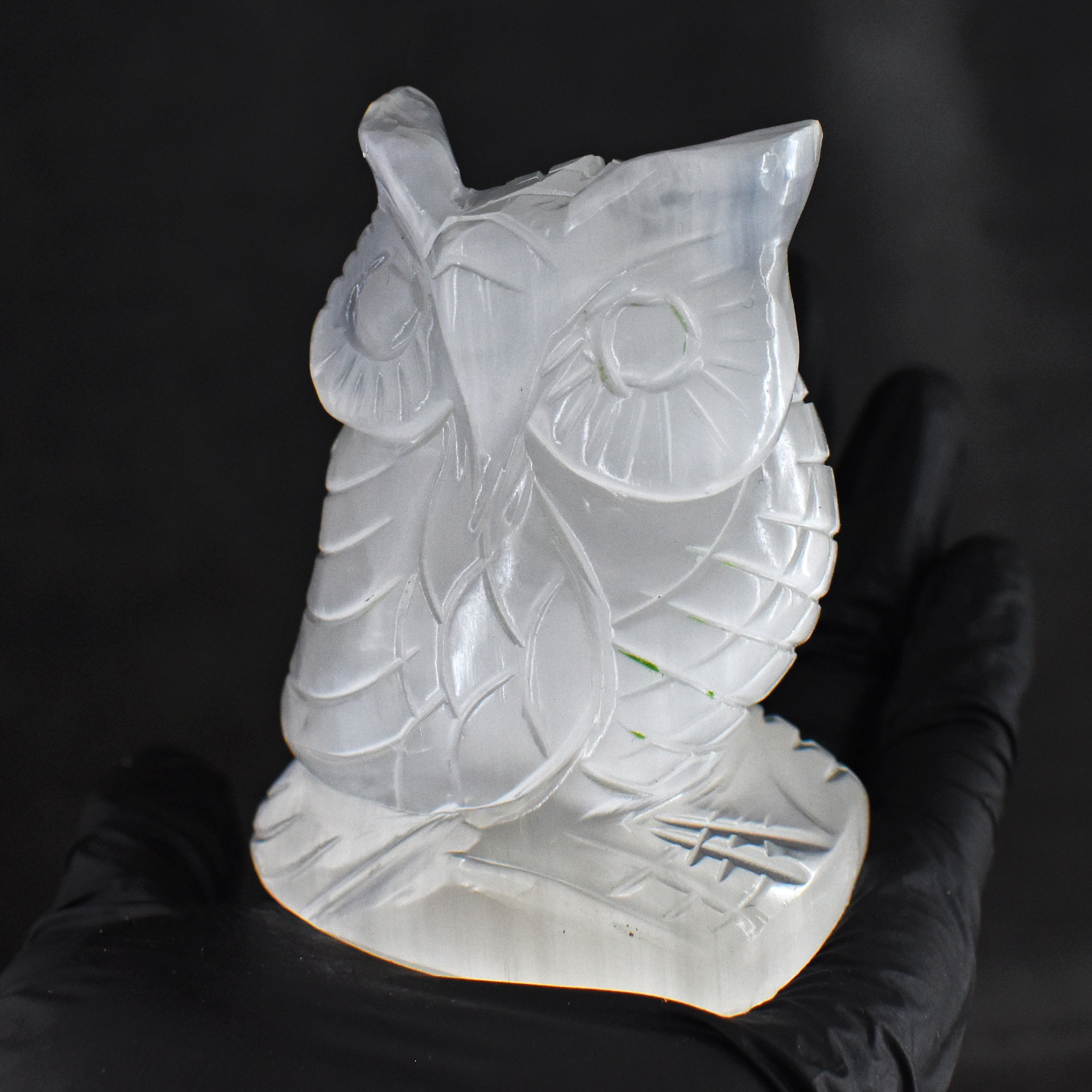 Amazing  997.00 Carats Genuine White Quartz Hand Carved Crystal Gemstone Owl Carving 2026 Collection