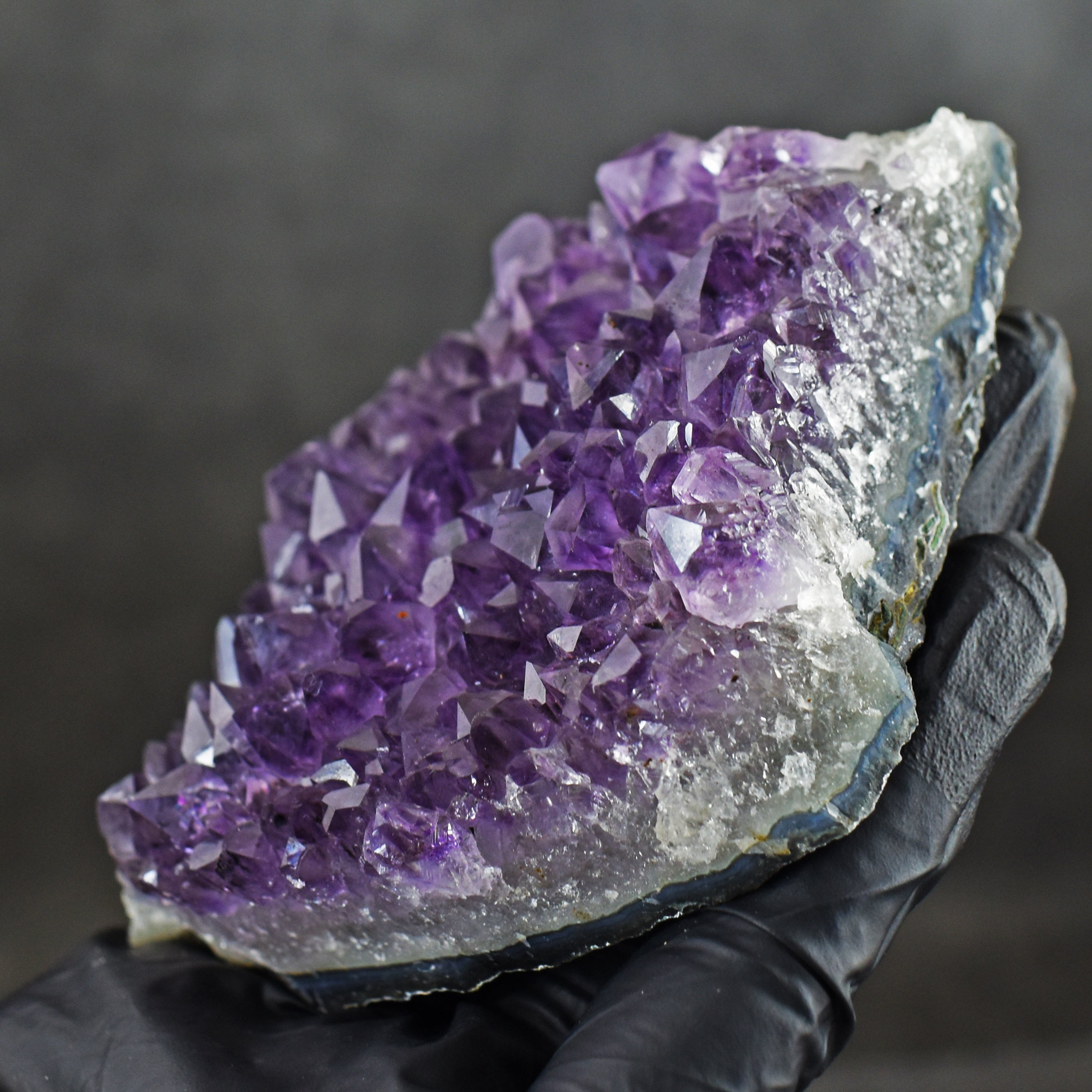 Pleasing 932.00 Cts Genuine Amethyst Crystal Specimen Healing Cluster Gemstone