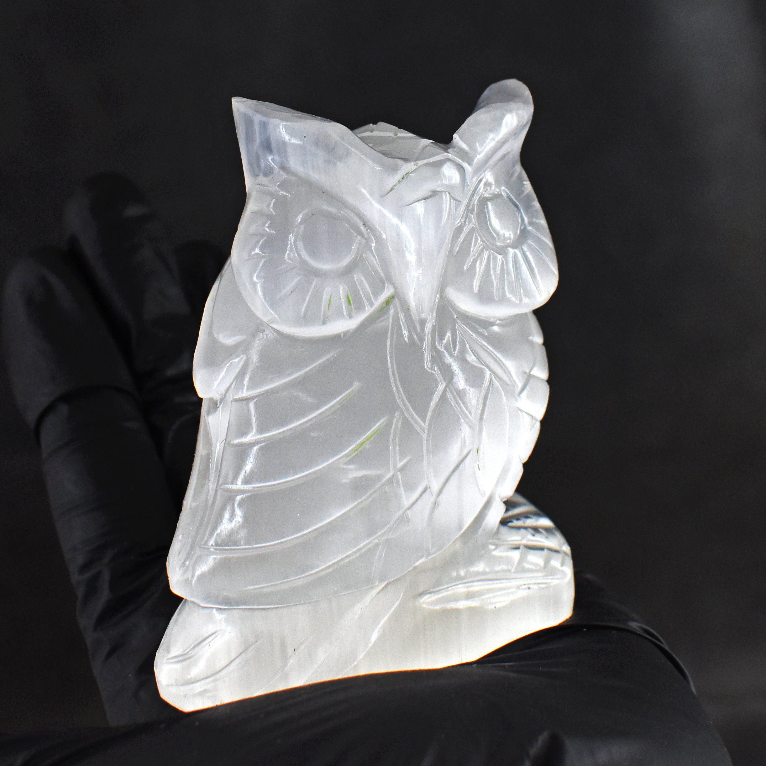 Amazing  997.00 Carats Genuine White Quartz Hand Carved Crystal Gemstone Owl Carving 2026 Collection