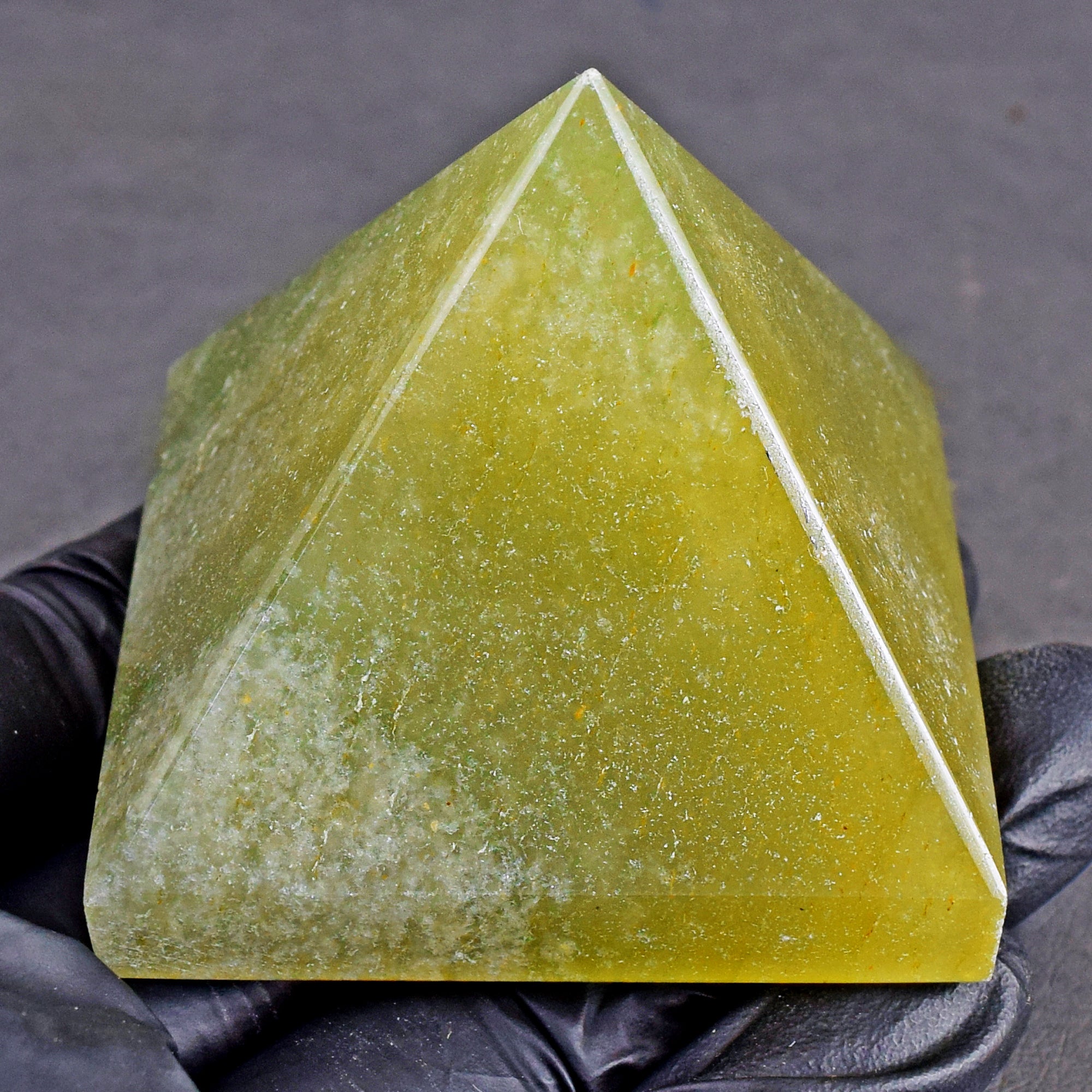 Beautiful 633.00 Cts Genuine Aventurine Crystal Specimen Healing Divine Pyramid