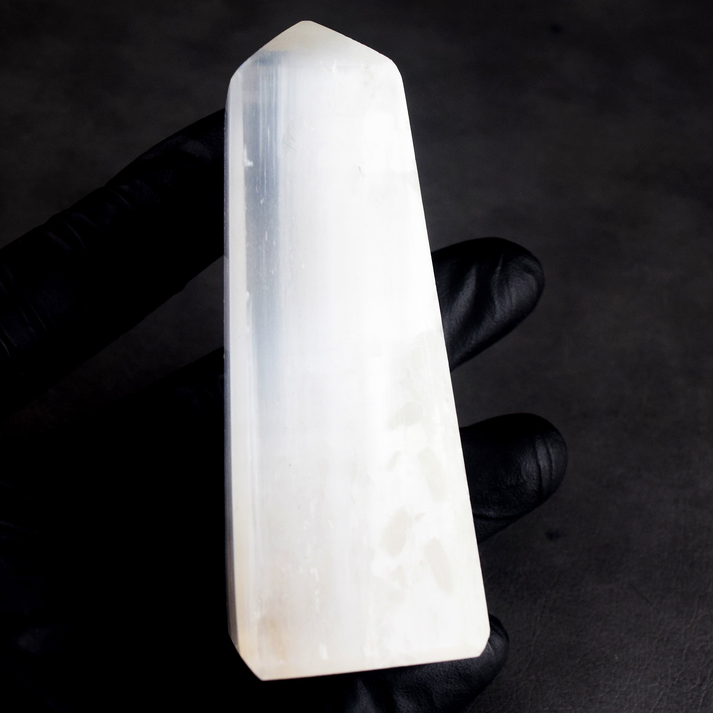 Awful 504.00 Cts Genuine Selenite Healing Gemstone Crystal Specimen Premium Tower