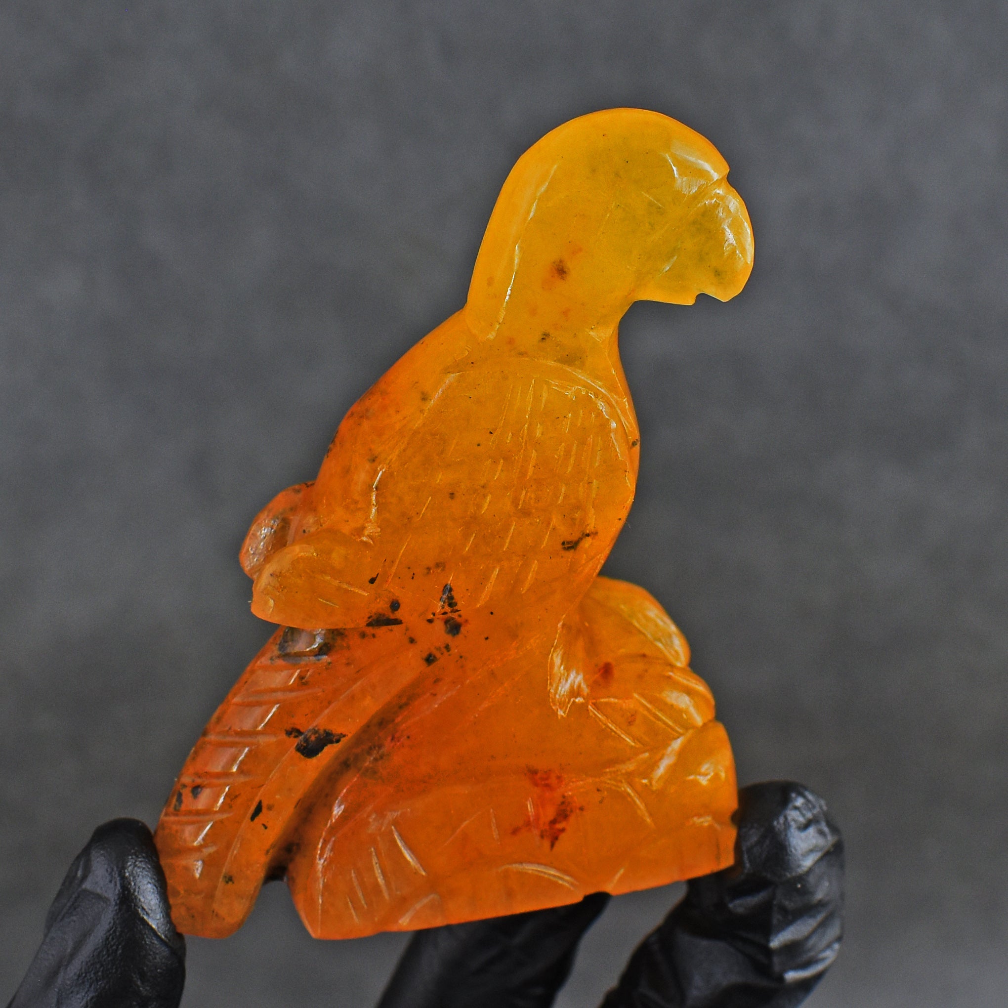 Genuine 640.00 Cts Genuine Aventurine Hand Carved Parrot 2026 Collection