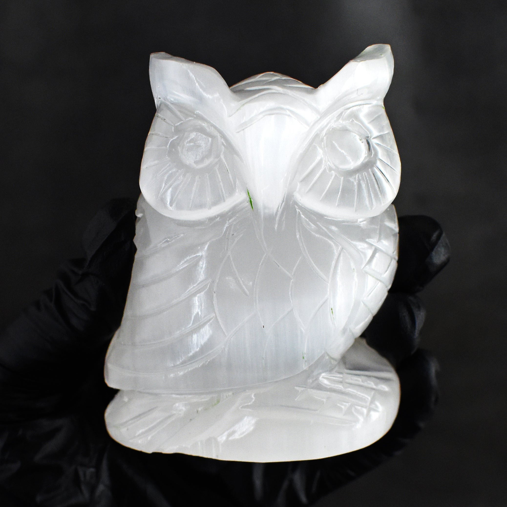 Amazing 1261.00 Carats Genuine White Quartz Hand Carved Crystal Gemstone Owl Carving 2026 Collection