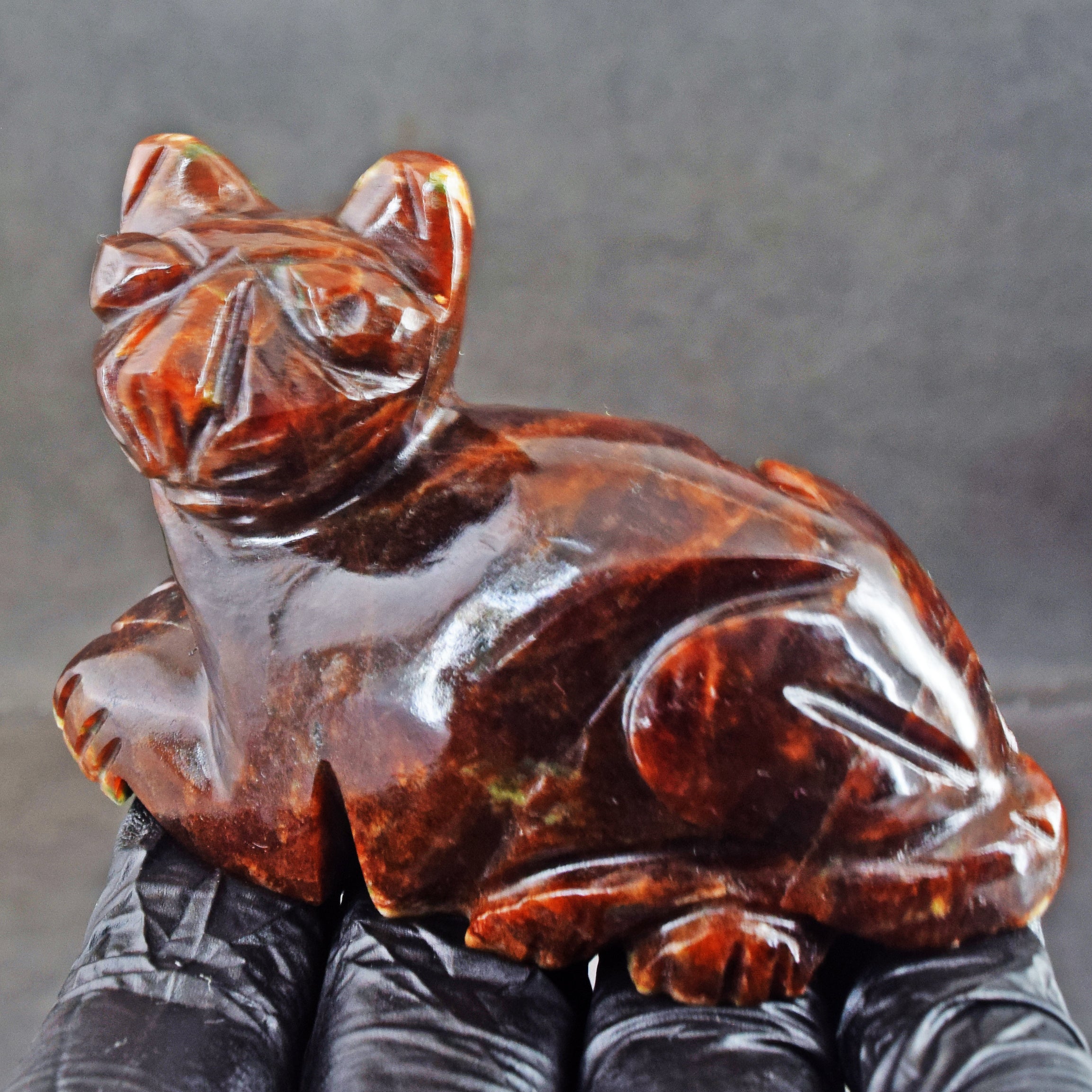 Artisian 839.00 Cts Genuine Garnet Carved Premium Cat Crystal 2026 Collection