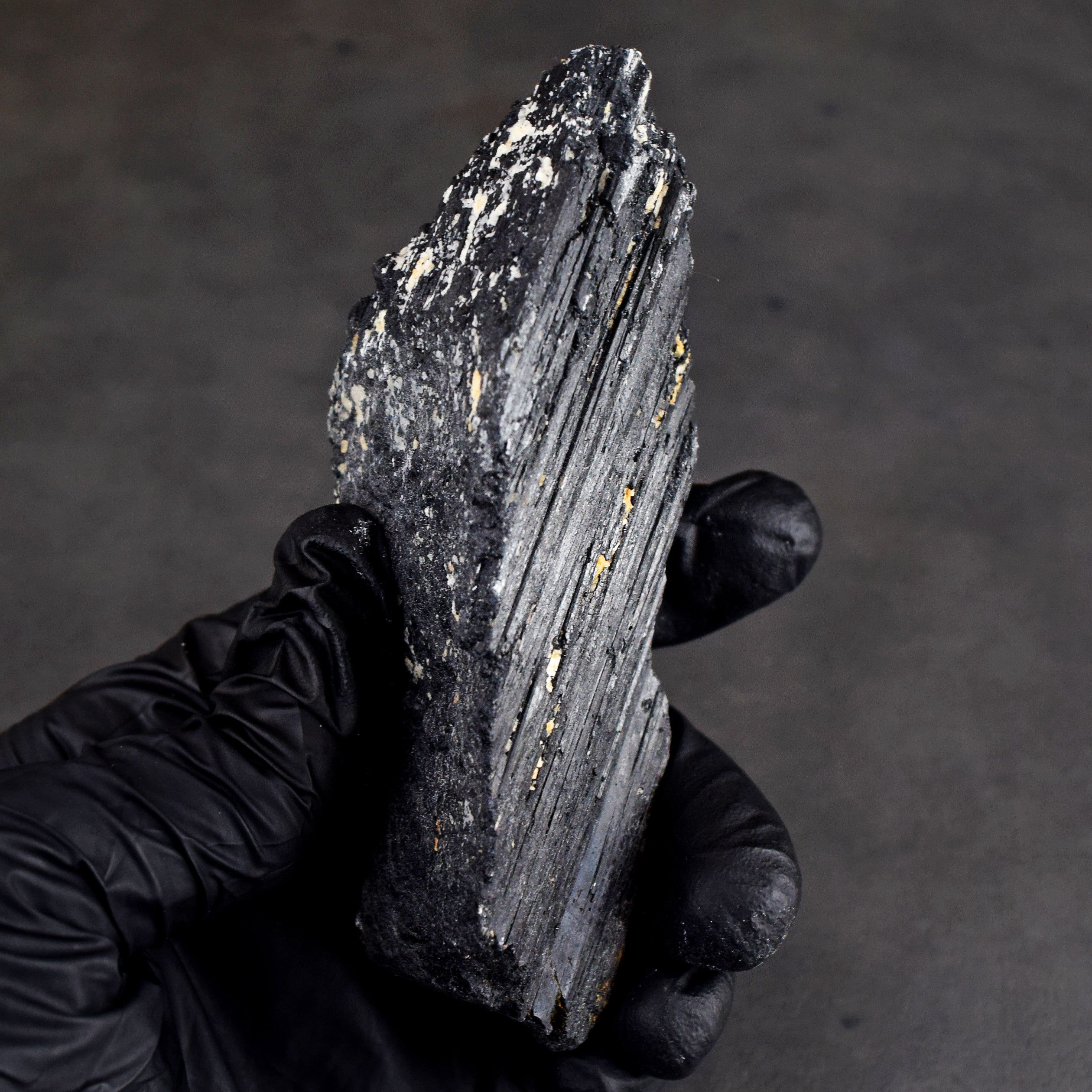 Elegant 647.00 Cts Genuine Black Tourmaline Crystal Specimen Cluster