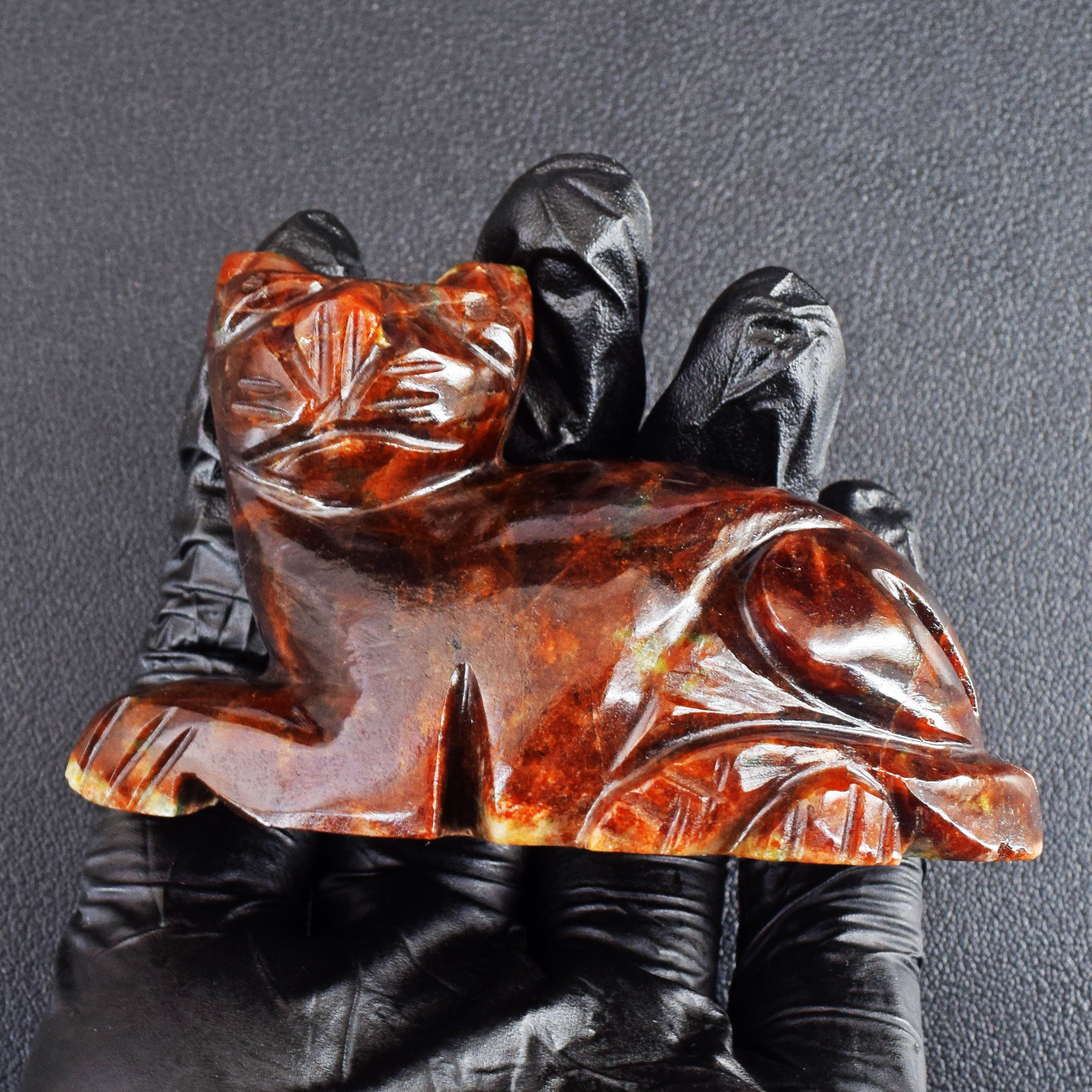 Artisian 839.00 Cts Genuine Garnet Carved Premium Cat Crystal 2026 Collection