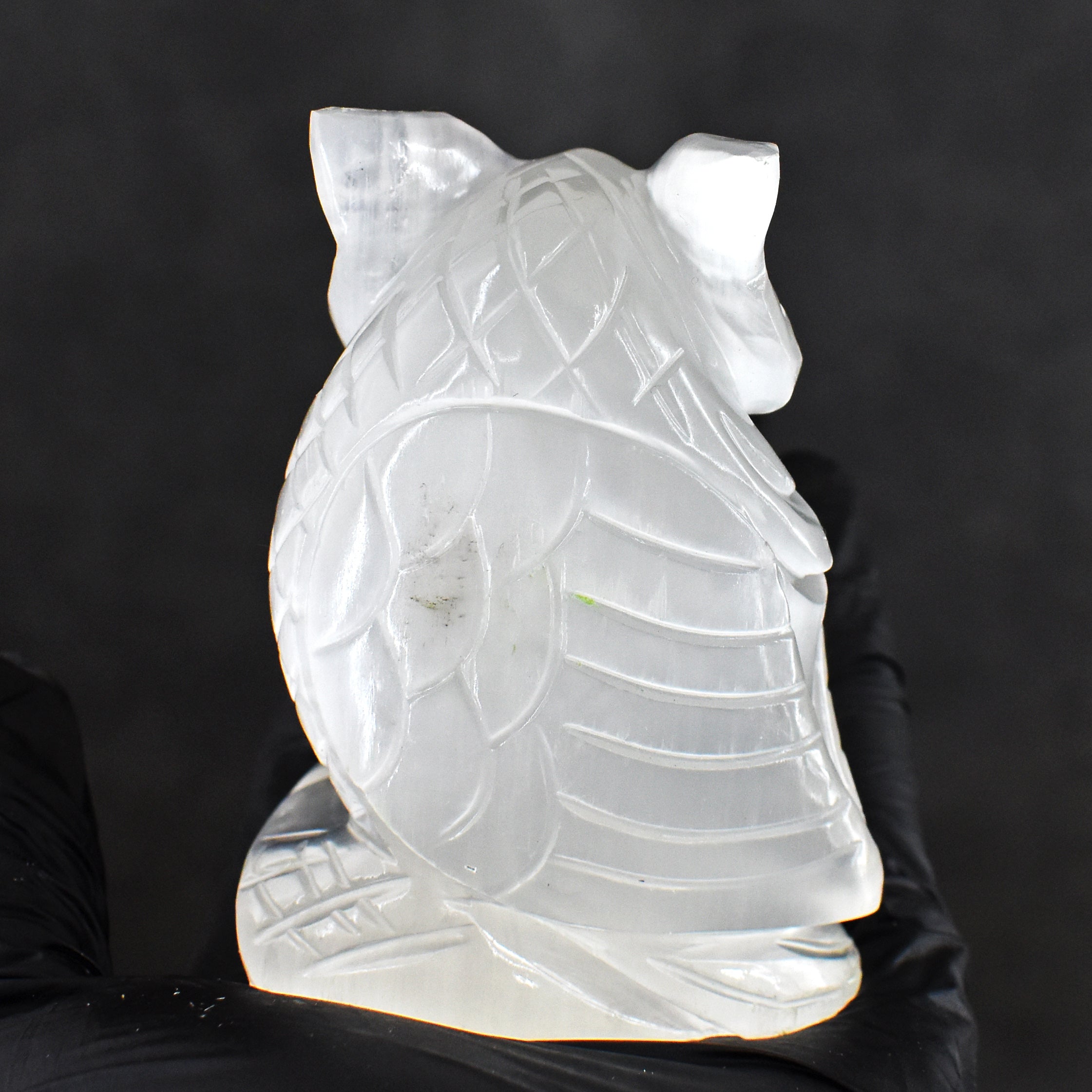 Stunning 850.00 Carats Genuine White Quartz Hand Carved Crystal Gemstone Owl Carving 2026 Collection