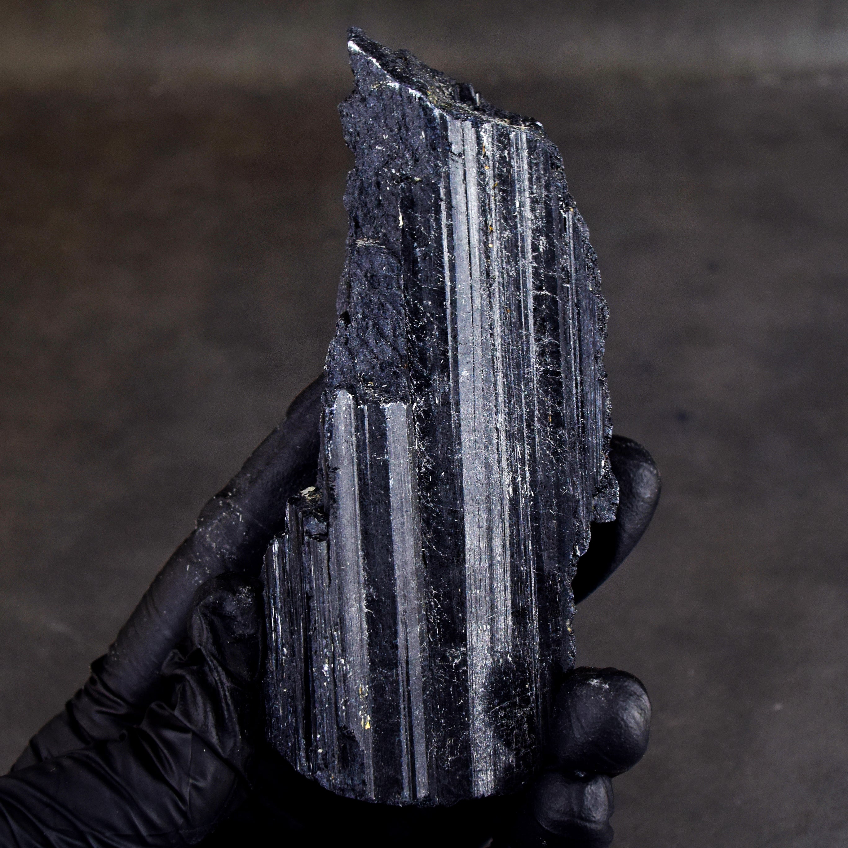 Elegant 866.00 Cts Genuine Black Tourmaline Crystal Specimen Cluster