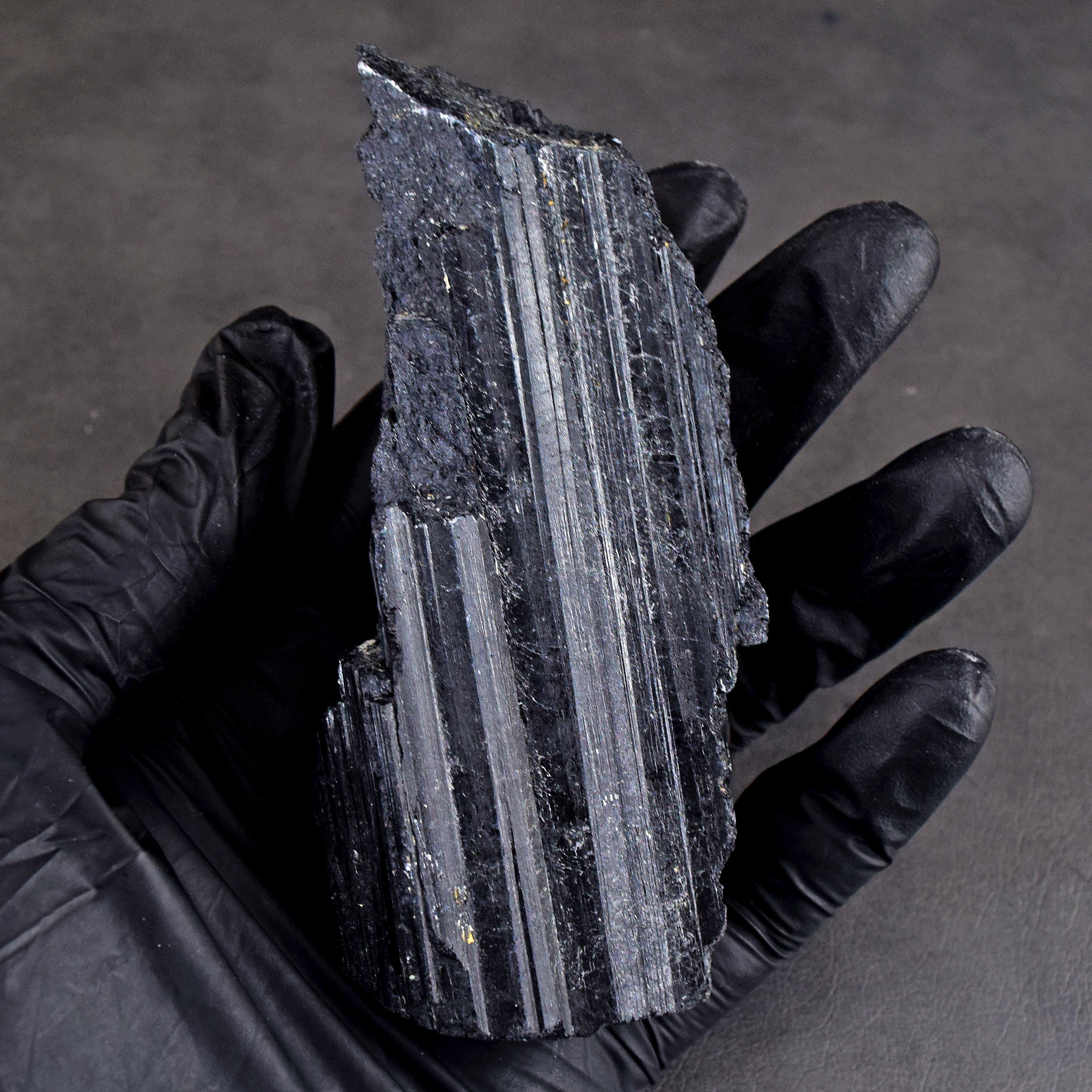 Elegant 866.00 Cts Genuine Black Tourmaline Crystal Specimen Cluster