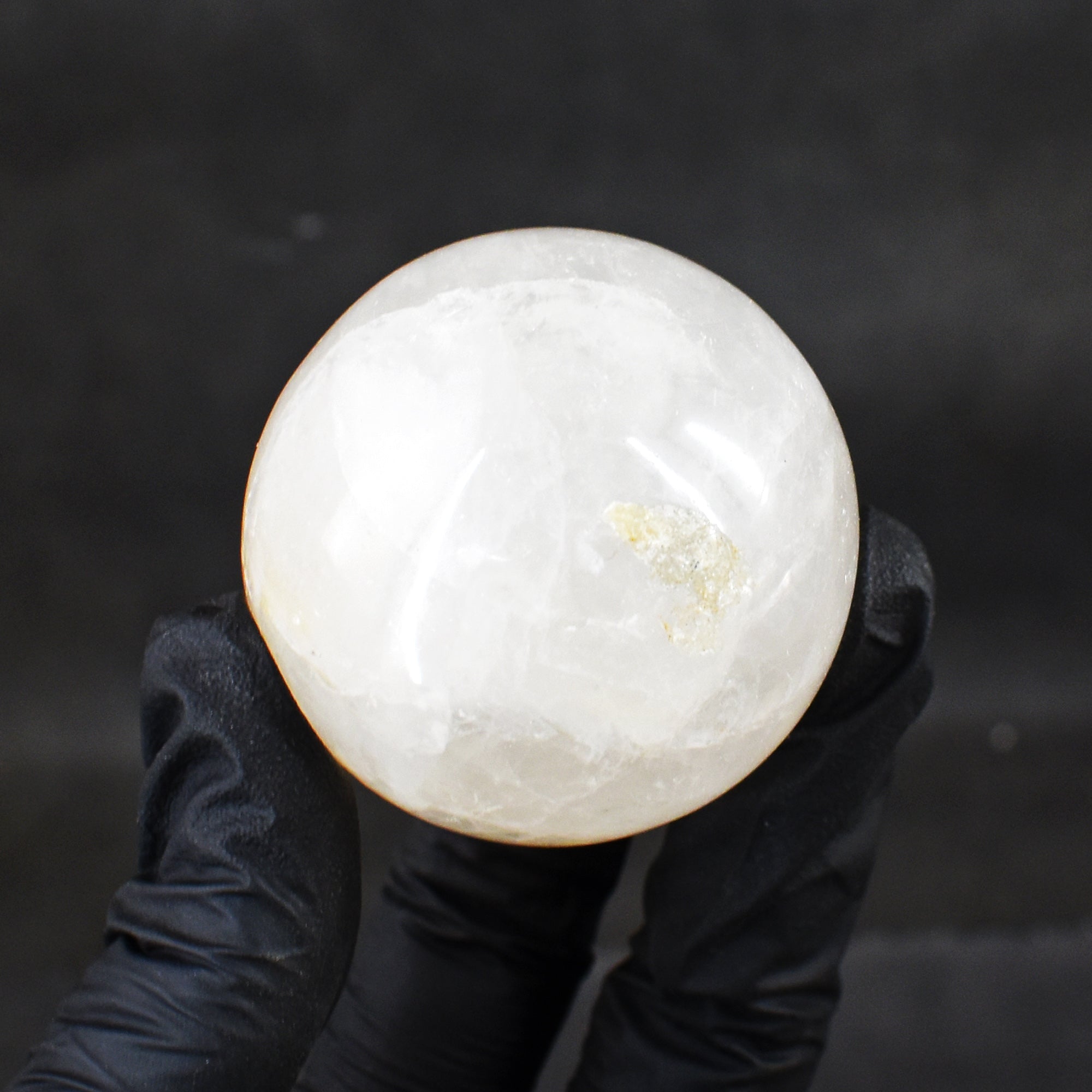 Elegant 557.00 Carats Genuine White Quartz Hand Carved Crystal Healing Gemstone Sphere