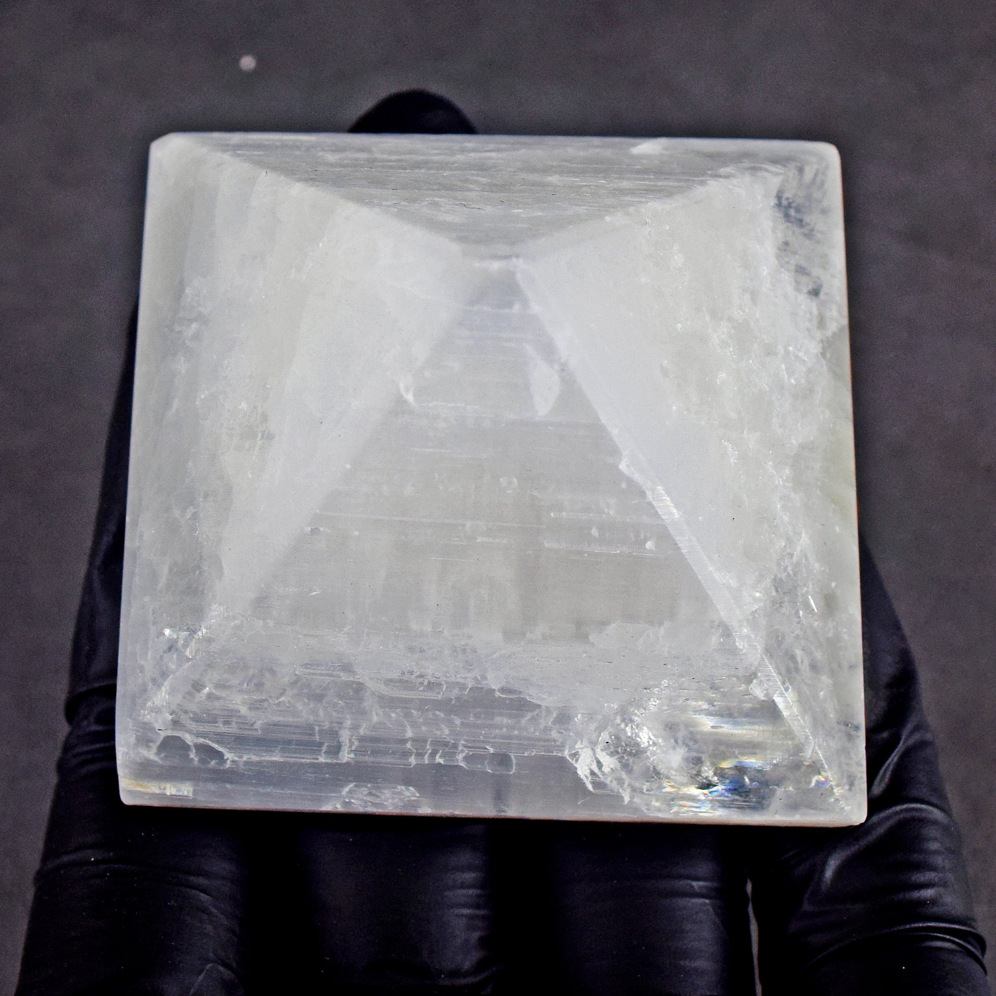Gracious 530.00 Cts Genuine White Quartz Crystal Specimen Divine Pyramid