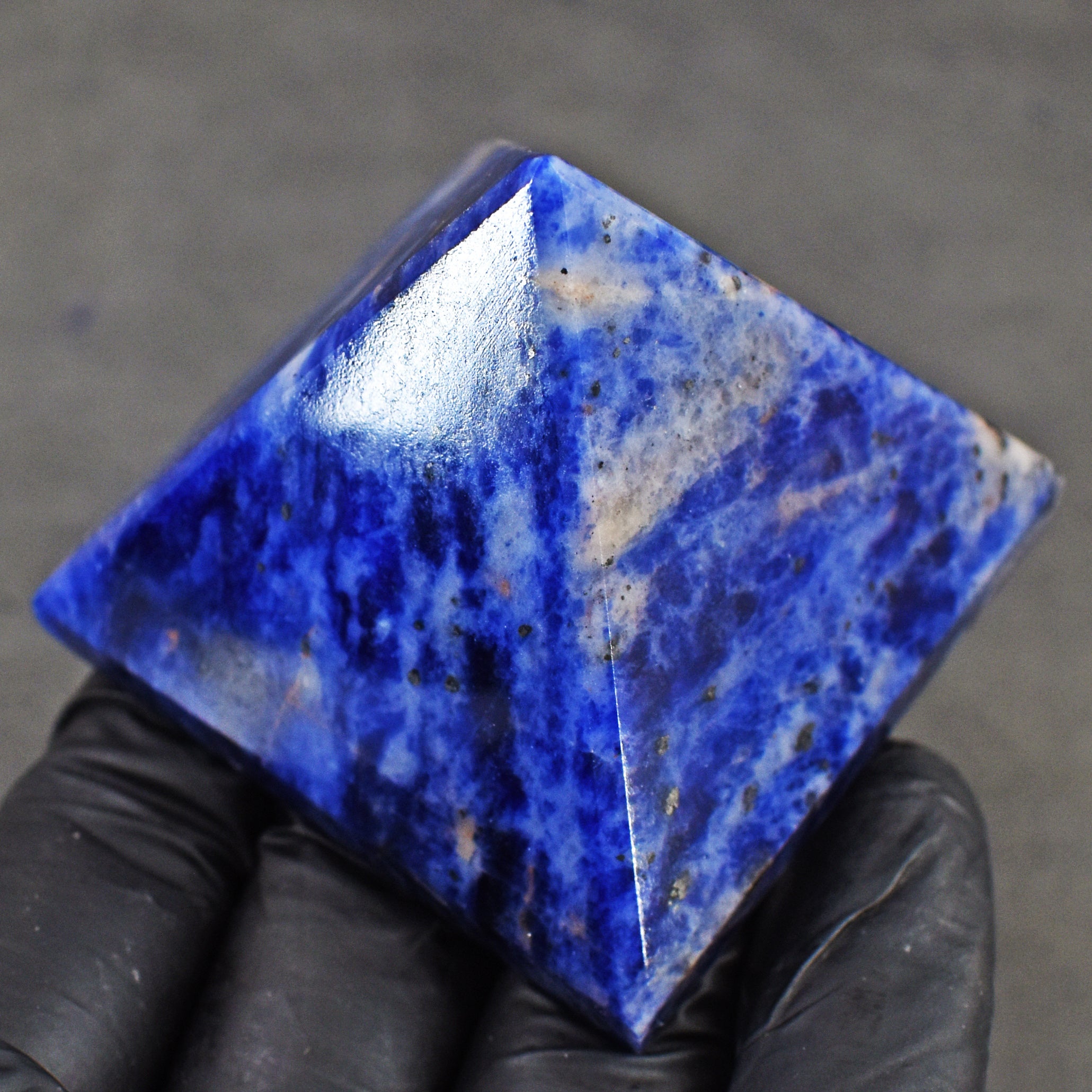 Lovely 474.00 Cts Genuine Sodalite Crystal Specimen Healing Divine Pyramid