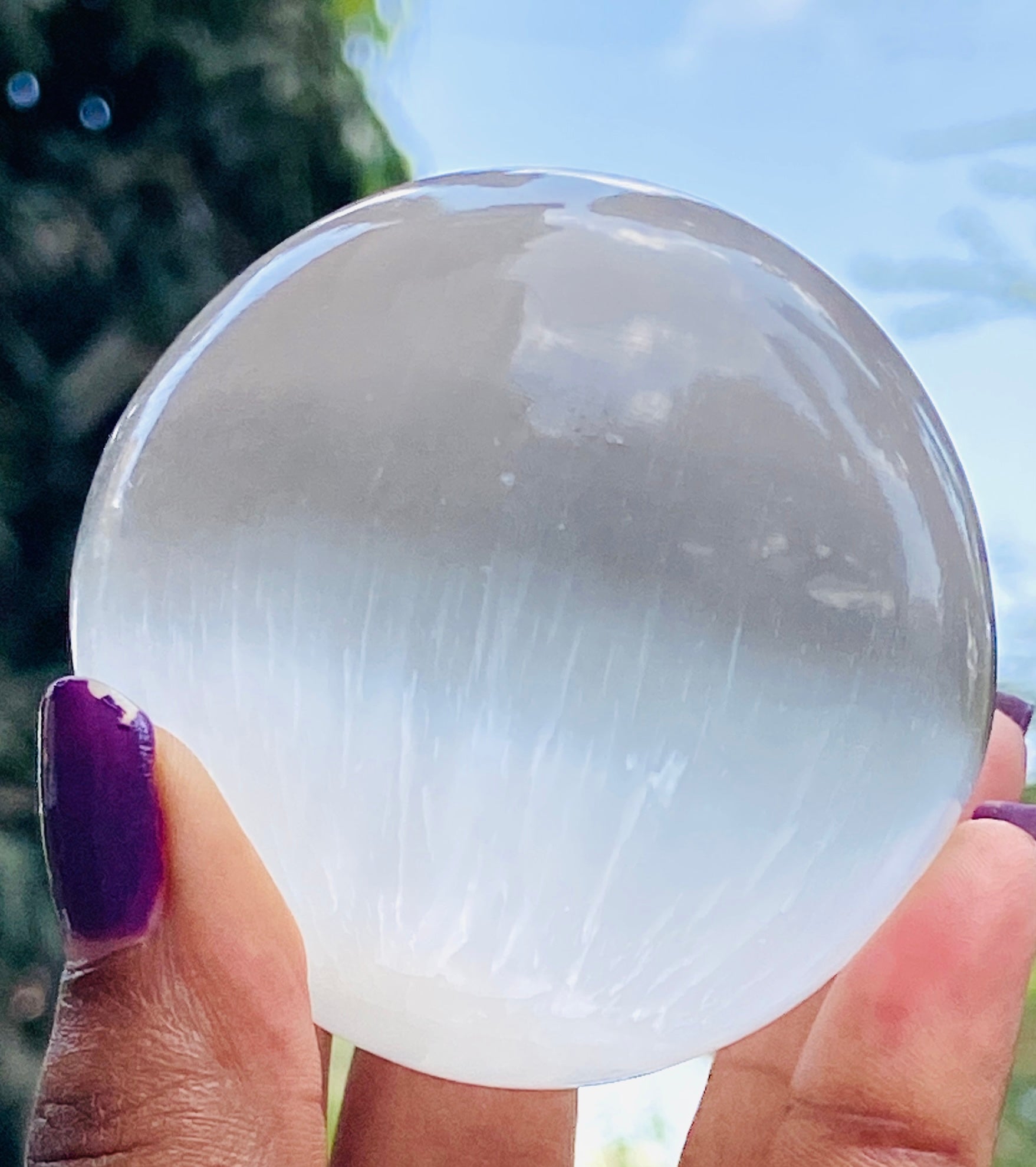 Stunning 1174.00 Cts Genuine Selenite Hand Carved Crystal Healing Sphere