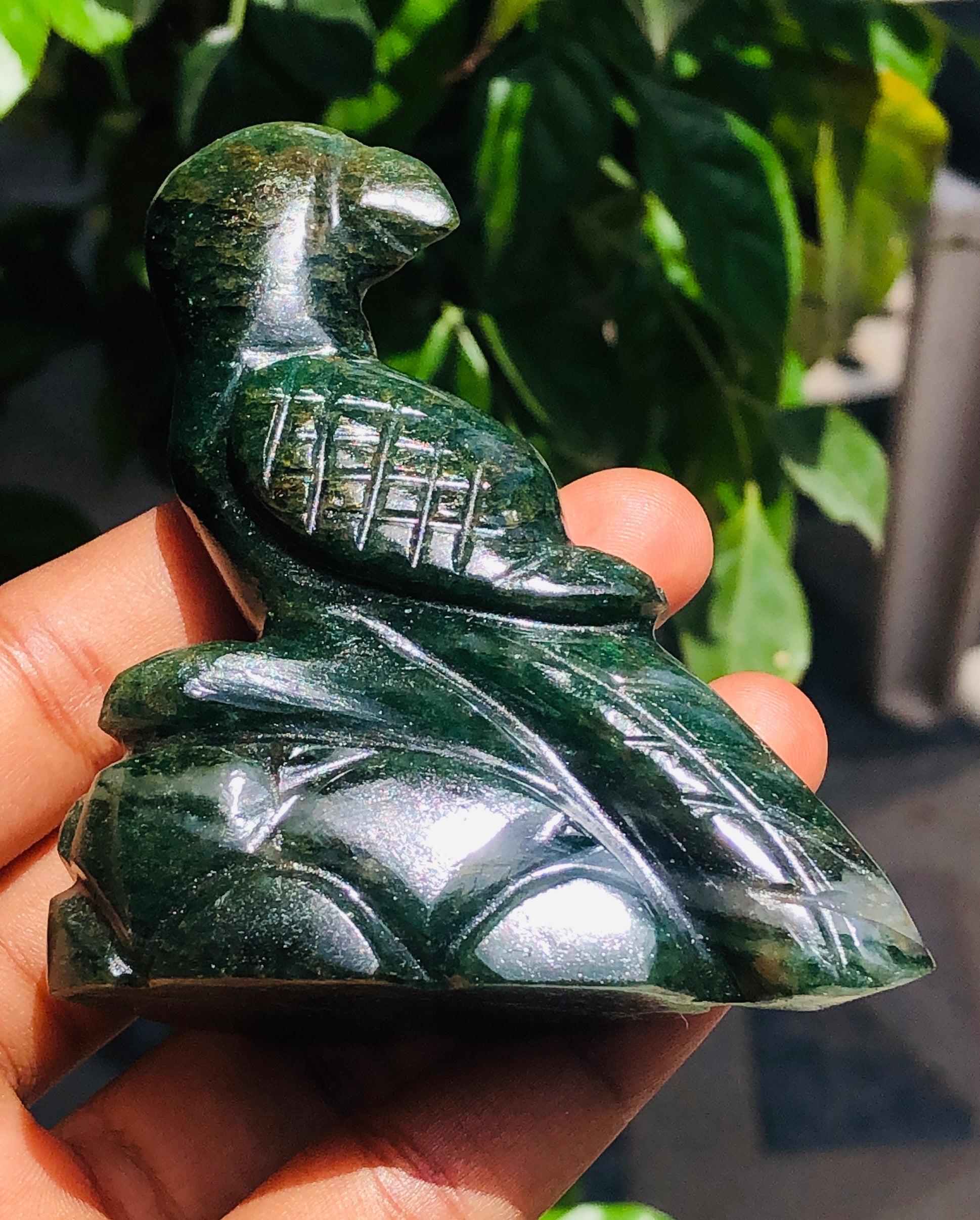 Marvellous 583.00 Carats Genuine Green Jade Hand Carved Crystal Parrot Gemstone Carving 2026 Collection