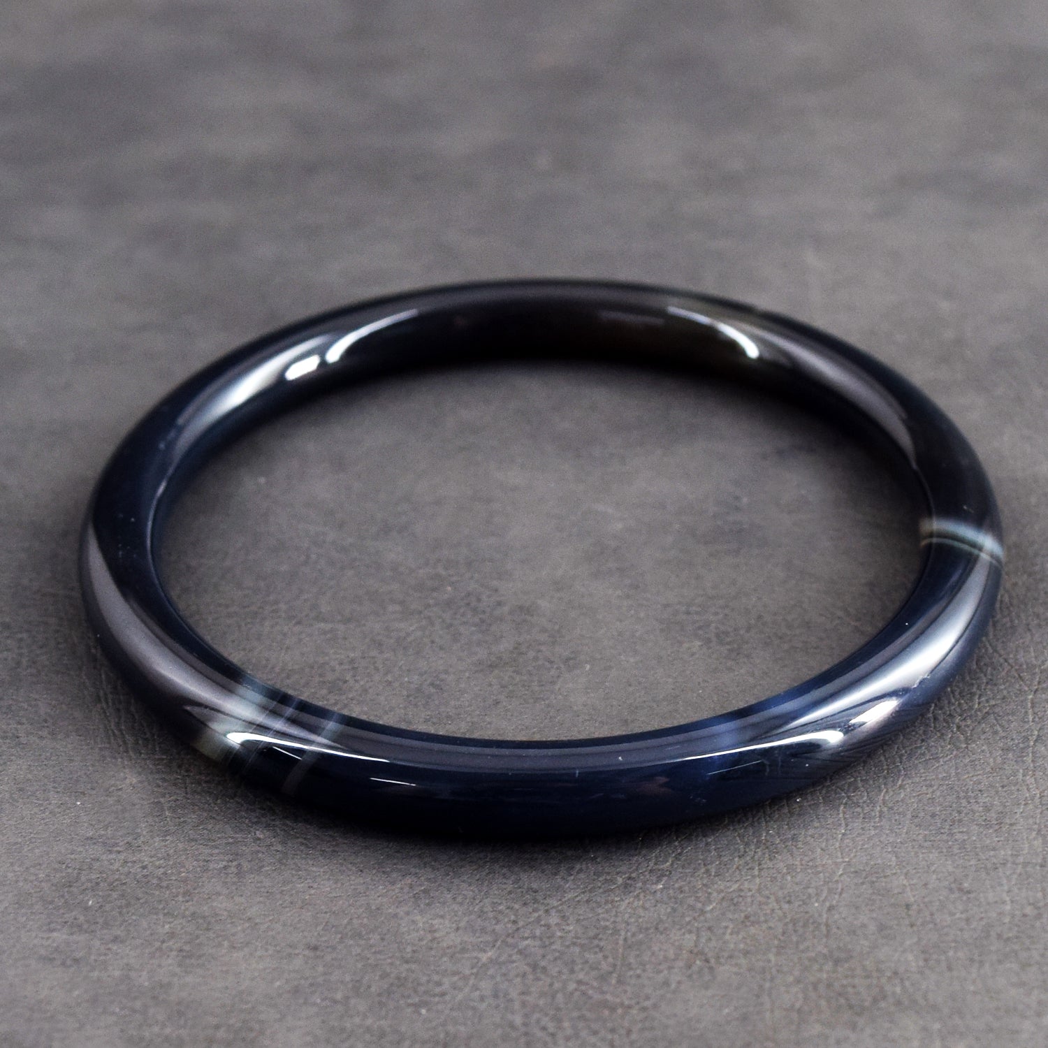 Stunning 85.00 Cts Genuine Black Agate Crystal Specimen Gemstone Premium Fancy Bangle
