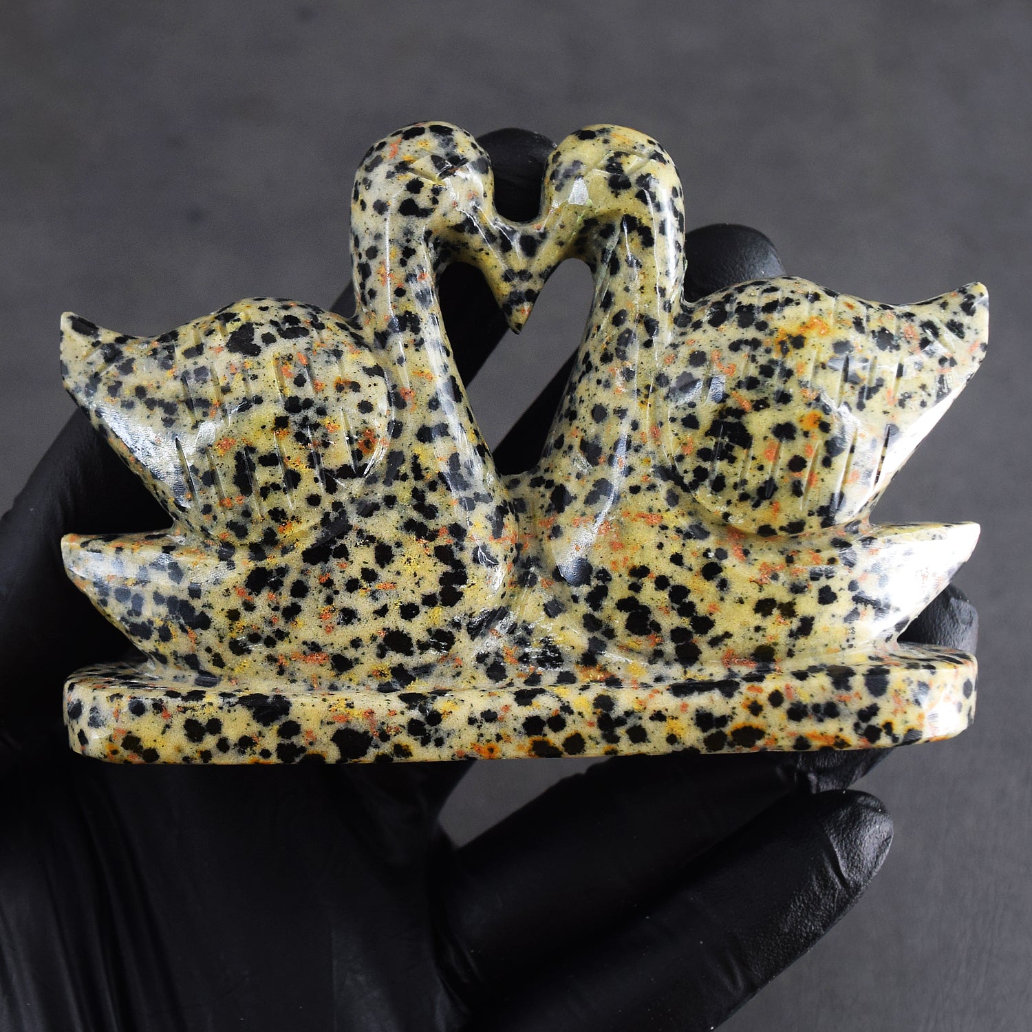 Gracious 962.00 Cts Genuine Dalmation Jasper Carved Love Premium Swan Pair