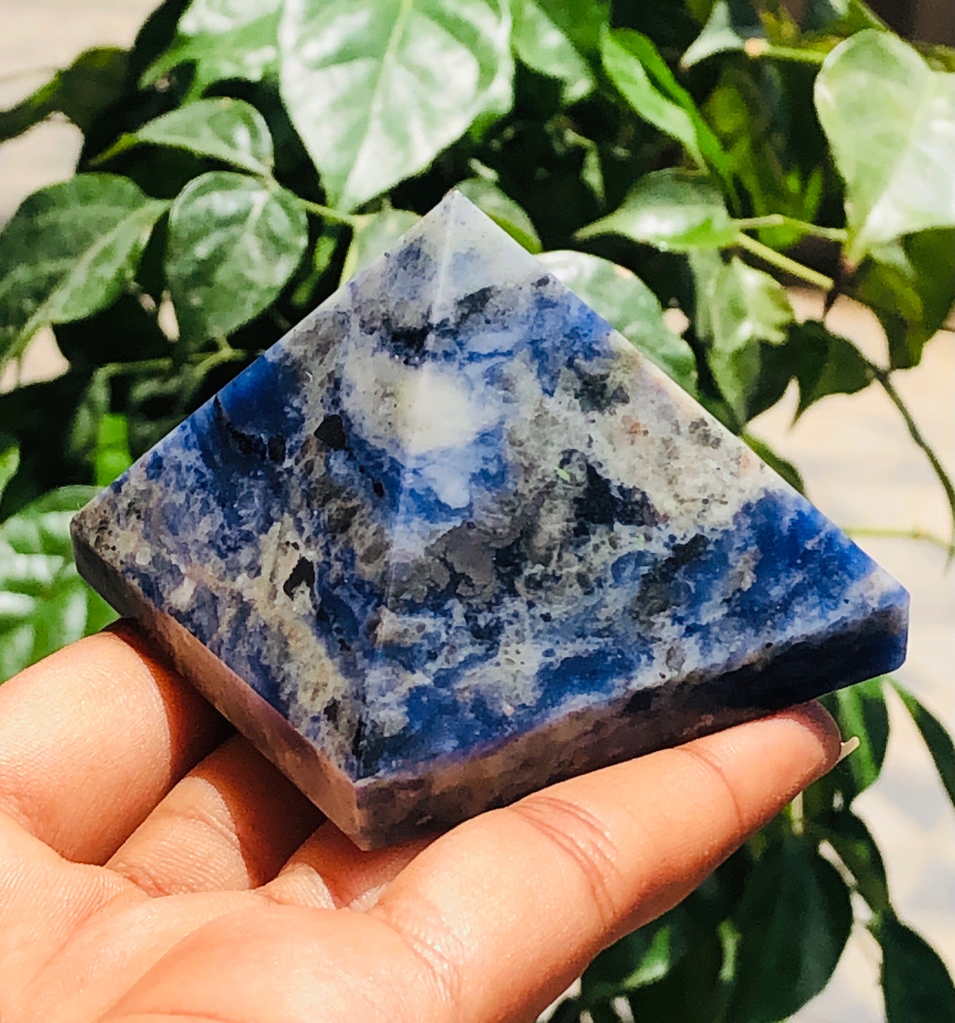 Lovely 770.00 Cts Genuine Sodalite Crystal Specimen Healing Divine Pyramid