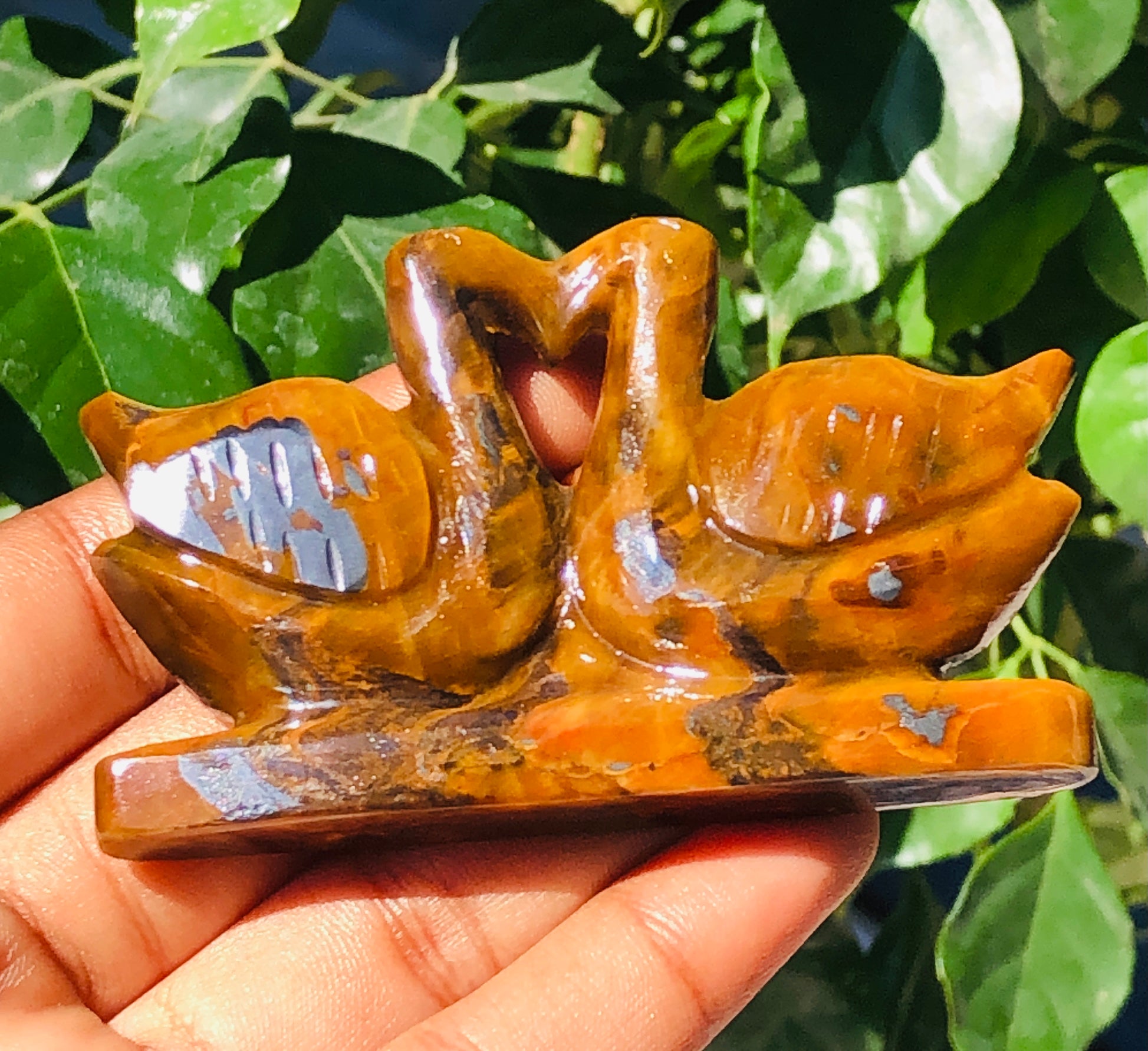 Exclusive 311.00 Cts Genuine Tiger Eye Carved Premium Love Swan Pair