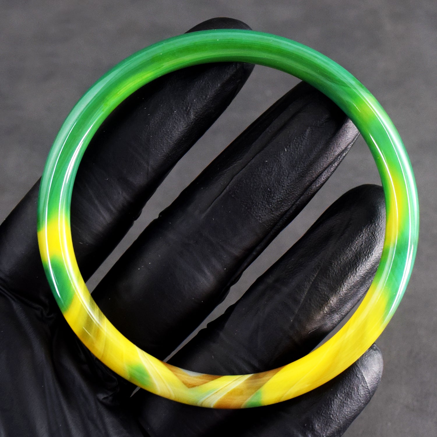 Awesome 81.00 Cts Genuine Onyx Crystal Specimen Gemstone Premium Fancy Bangle