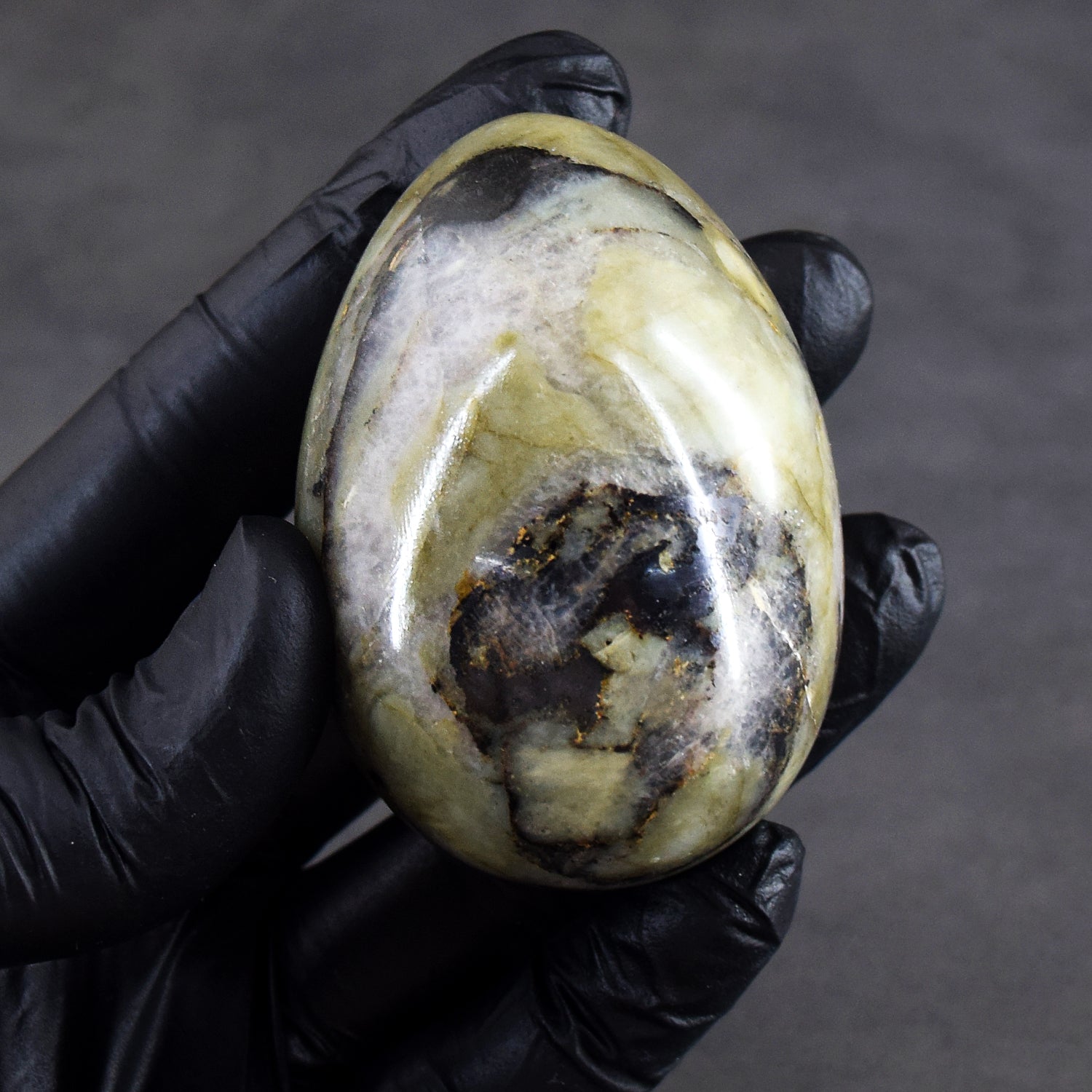 Finest Quality 825.00 Cts Genuine Labradorite Premium Healing Egg Crystal