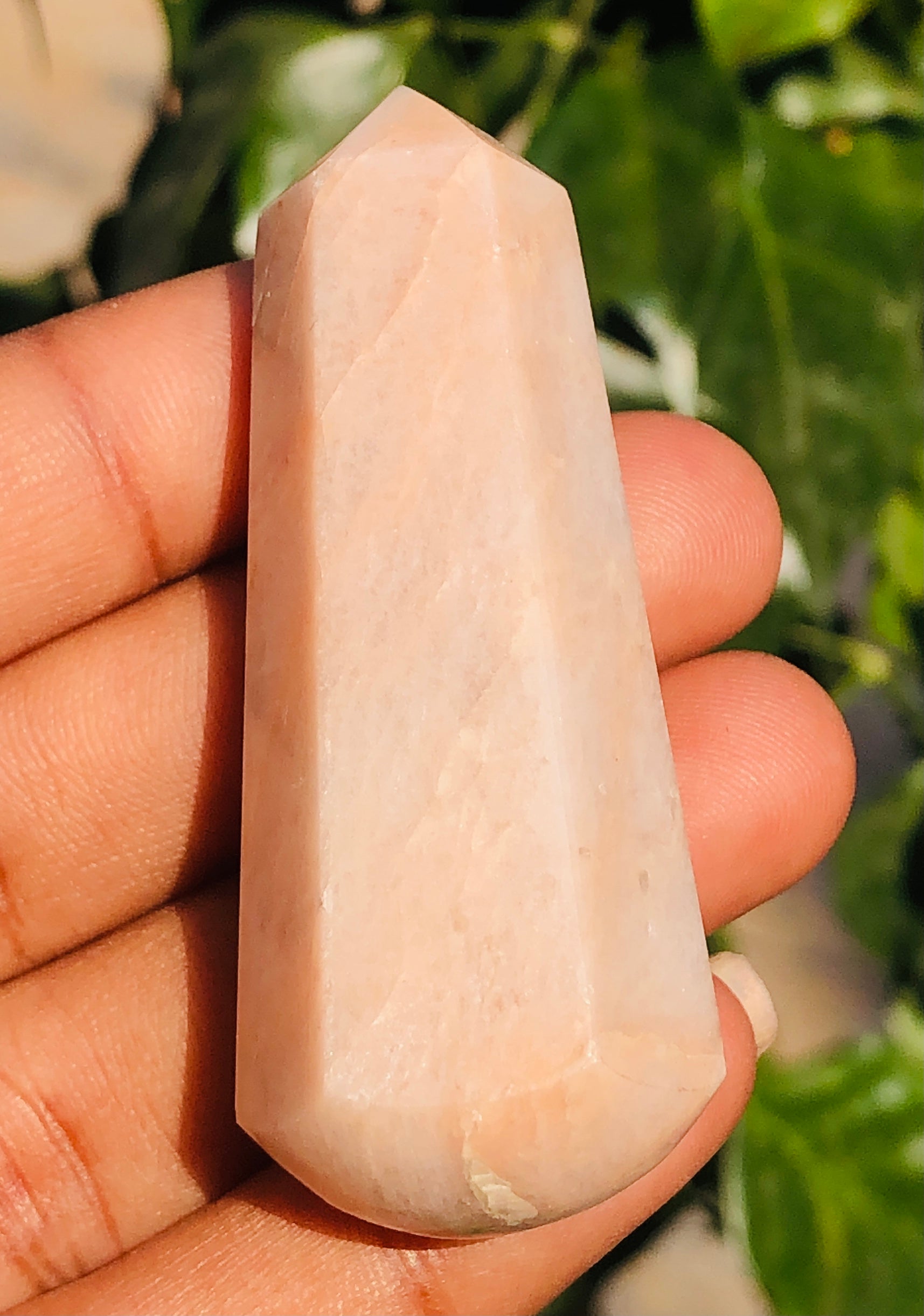 Graceful 168.00 Carats Genuine Peach Moonstone Crystal Gemstone Healing Point