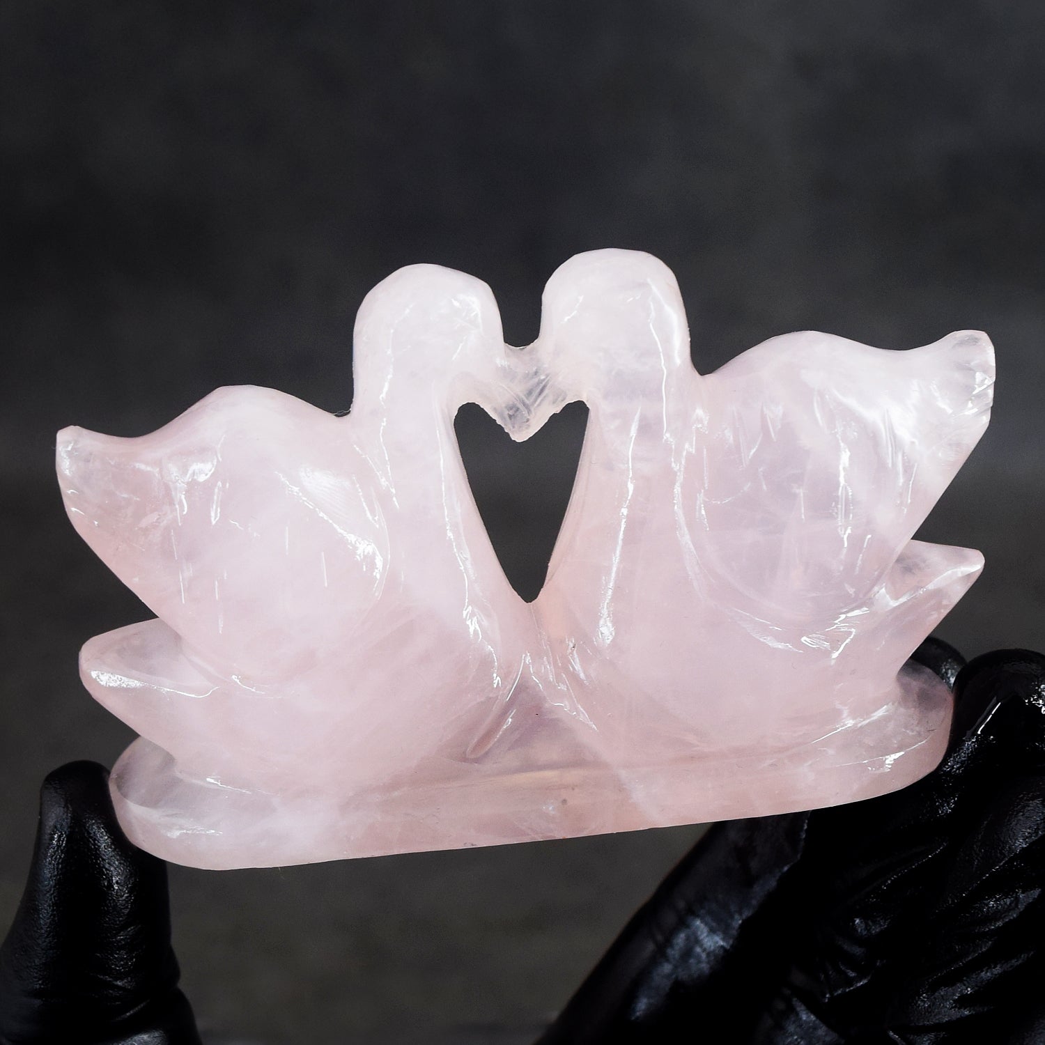 Natural 783.00 Cts Genuine Rose Quartz Hand Carved Premium Love Swan Pair