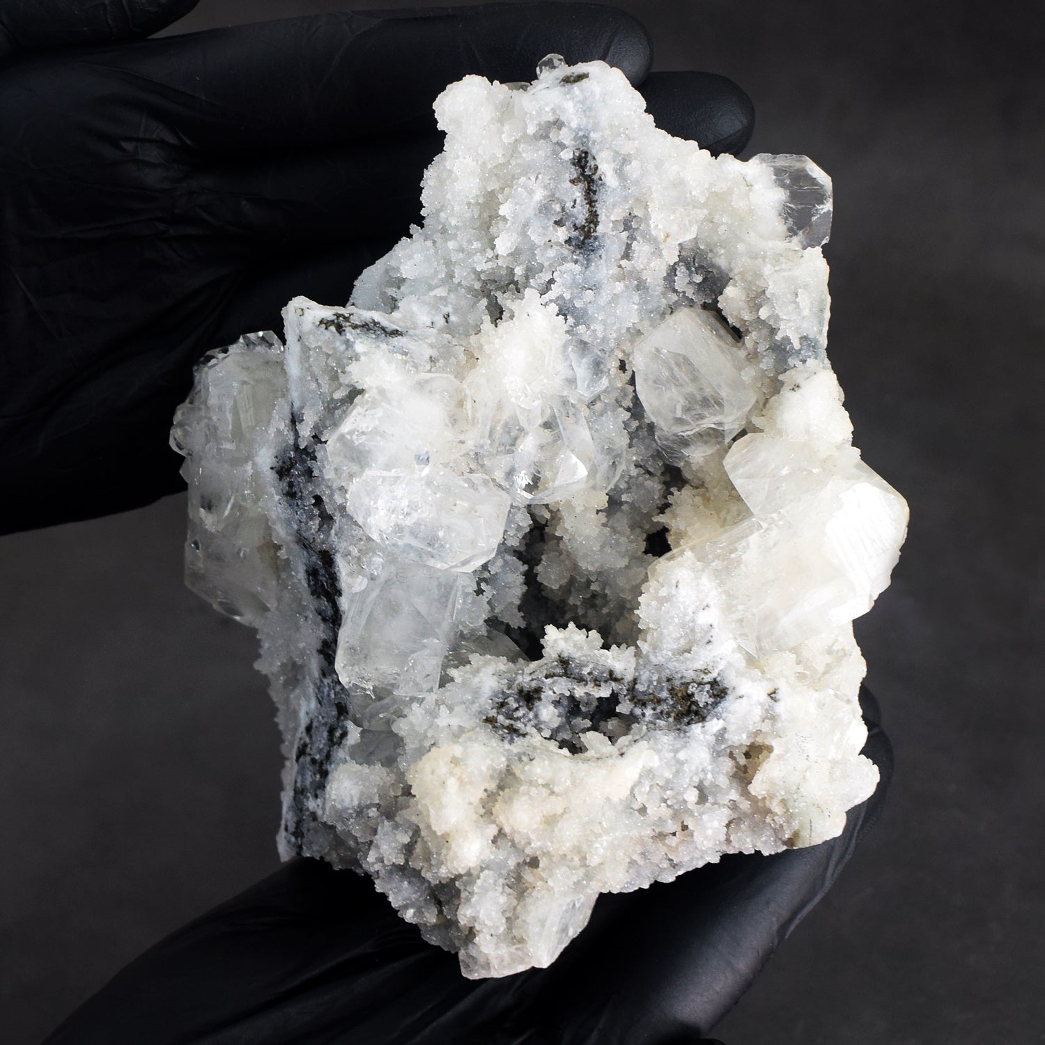 Finest Ever 792.00 Cts Genuine Chalcedony With Apophyllite Crystal Specimen Gemstone Cluster