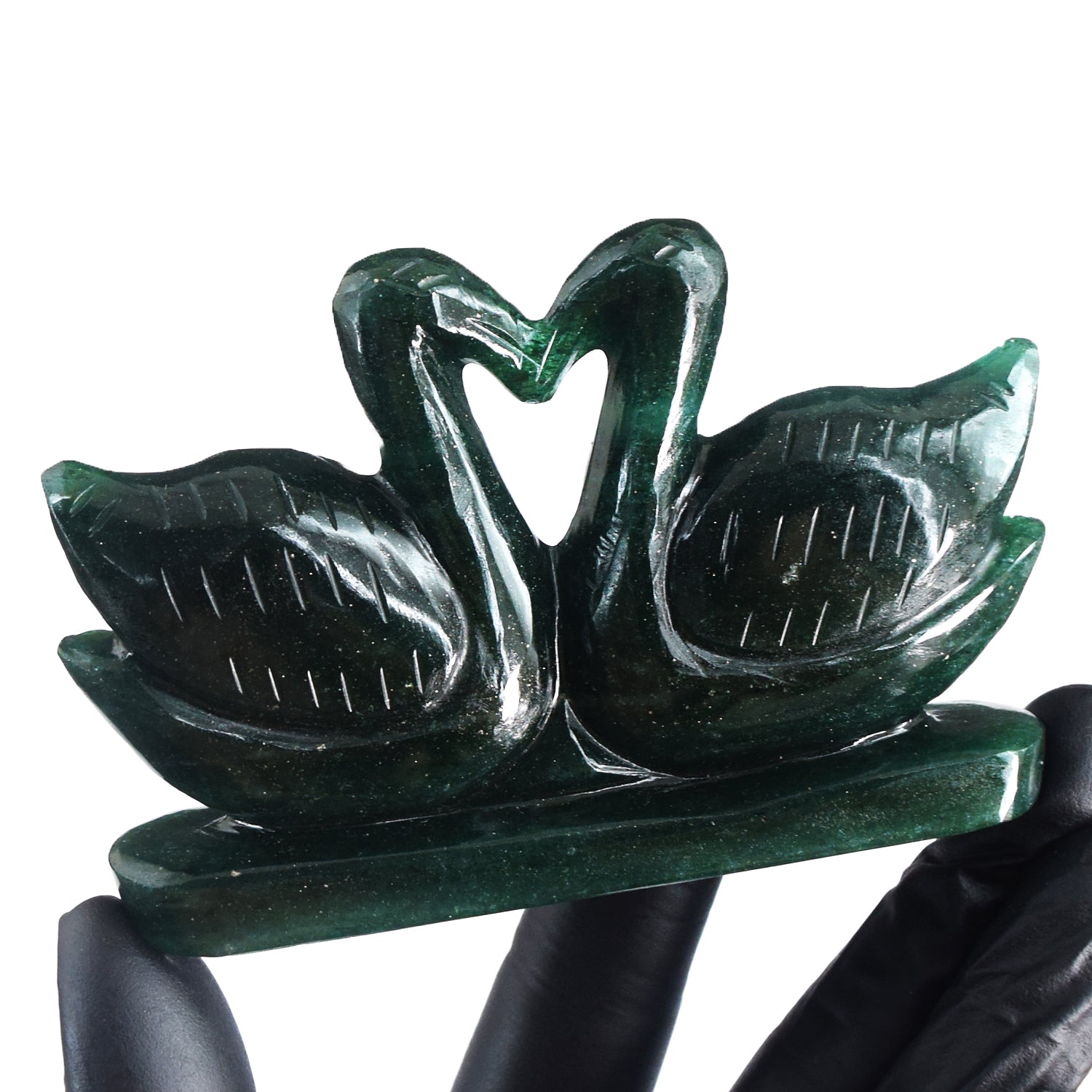 Pleasing 904.00 Cts Genuine Green Jade Carved Premium Love Swan Pair