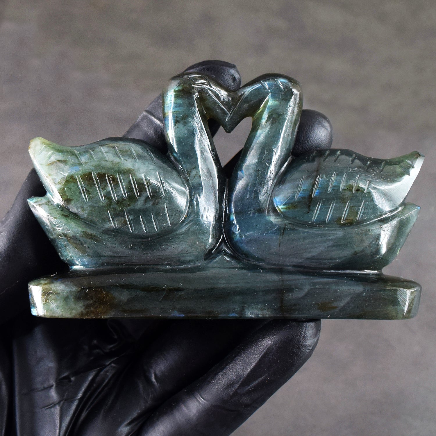 Craftsmen 782.00 Cts Genuine Blue Flash Labradorite Love Carved Premium Swan Pair