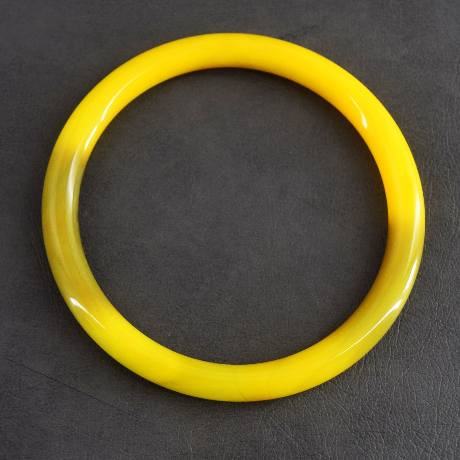 Gracious 90.00 Cts Genuine Onyx Gemstone Crystal Specimen Premium Fancy Bangle