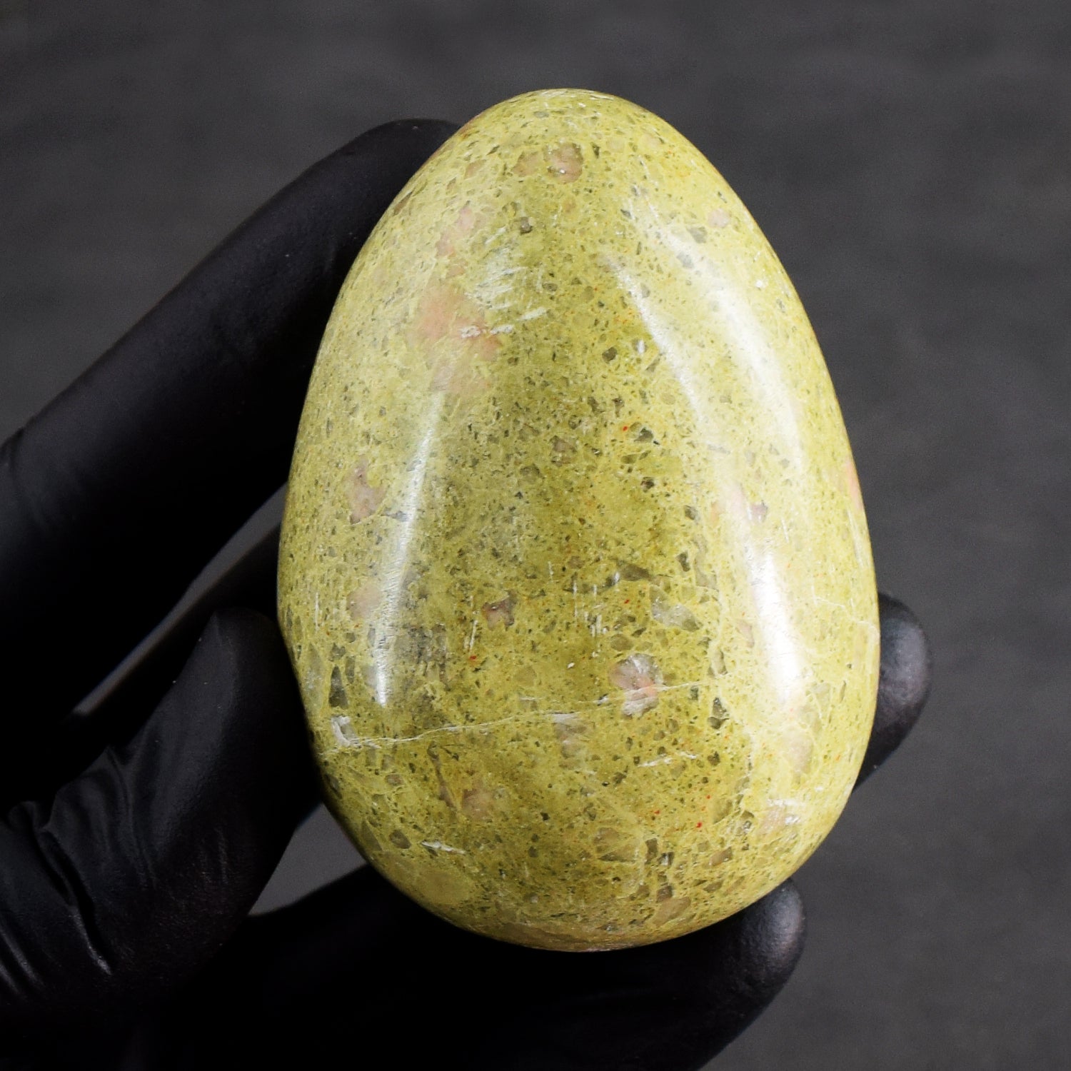 Pleasing 1127.00 Cts Genuine Blood Green Unakite Crystal Healing Pemium Egg