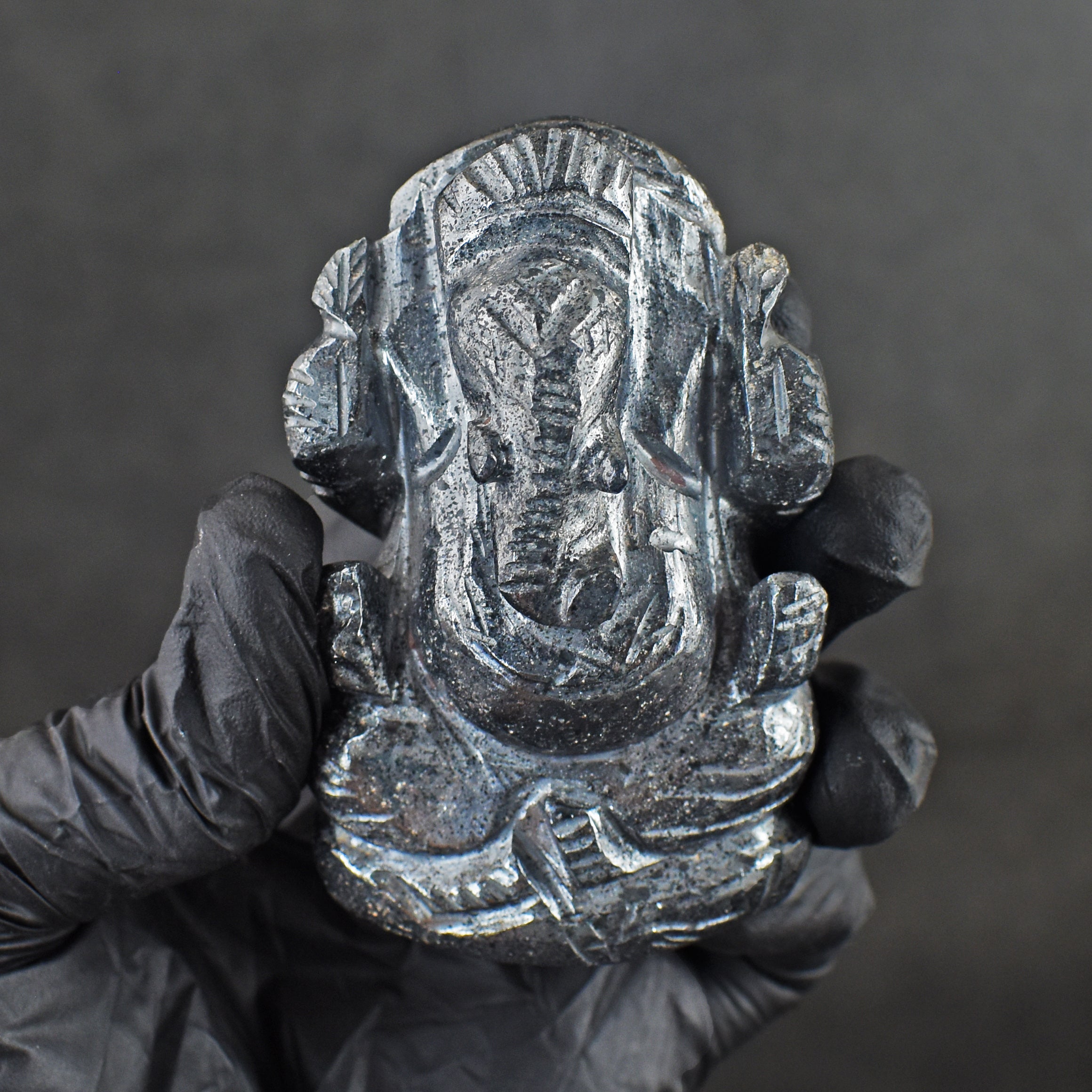 Artisian 1058.00 Carats Genuine Hematite Divine Hand Carved Crystal Gemstone Lord Ganesha Carving